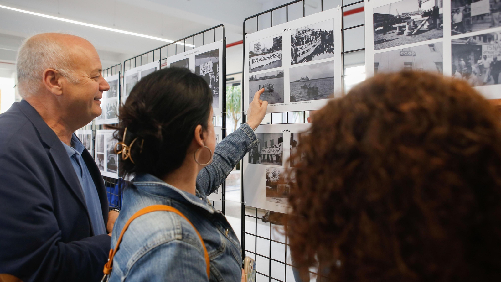 Fotos de la exposición y conferencia sobre el movimiento obrero en el Campo de Gibraltar