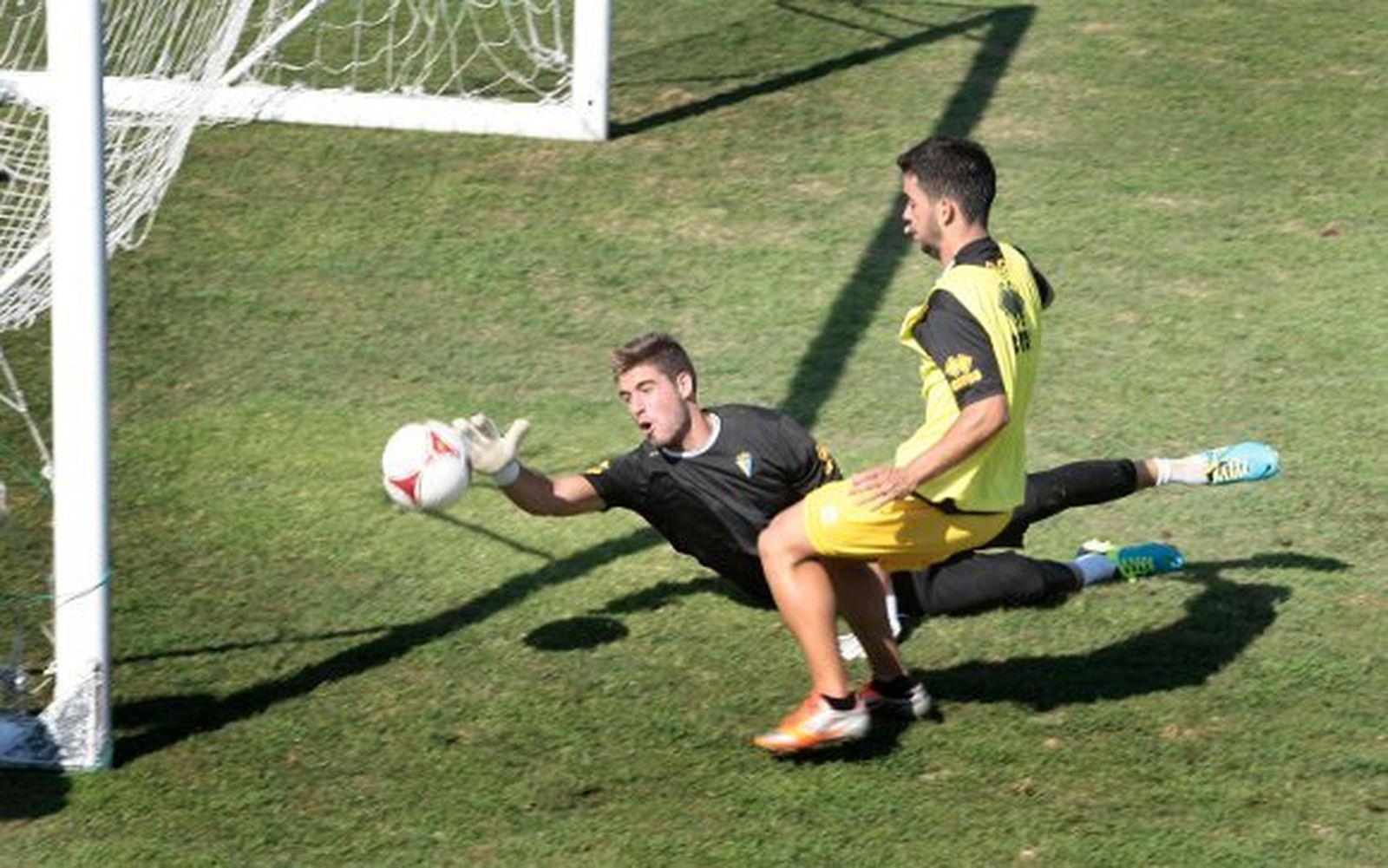 Ricky Alonso deja de ser jugador del Cádiz