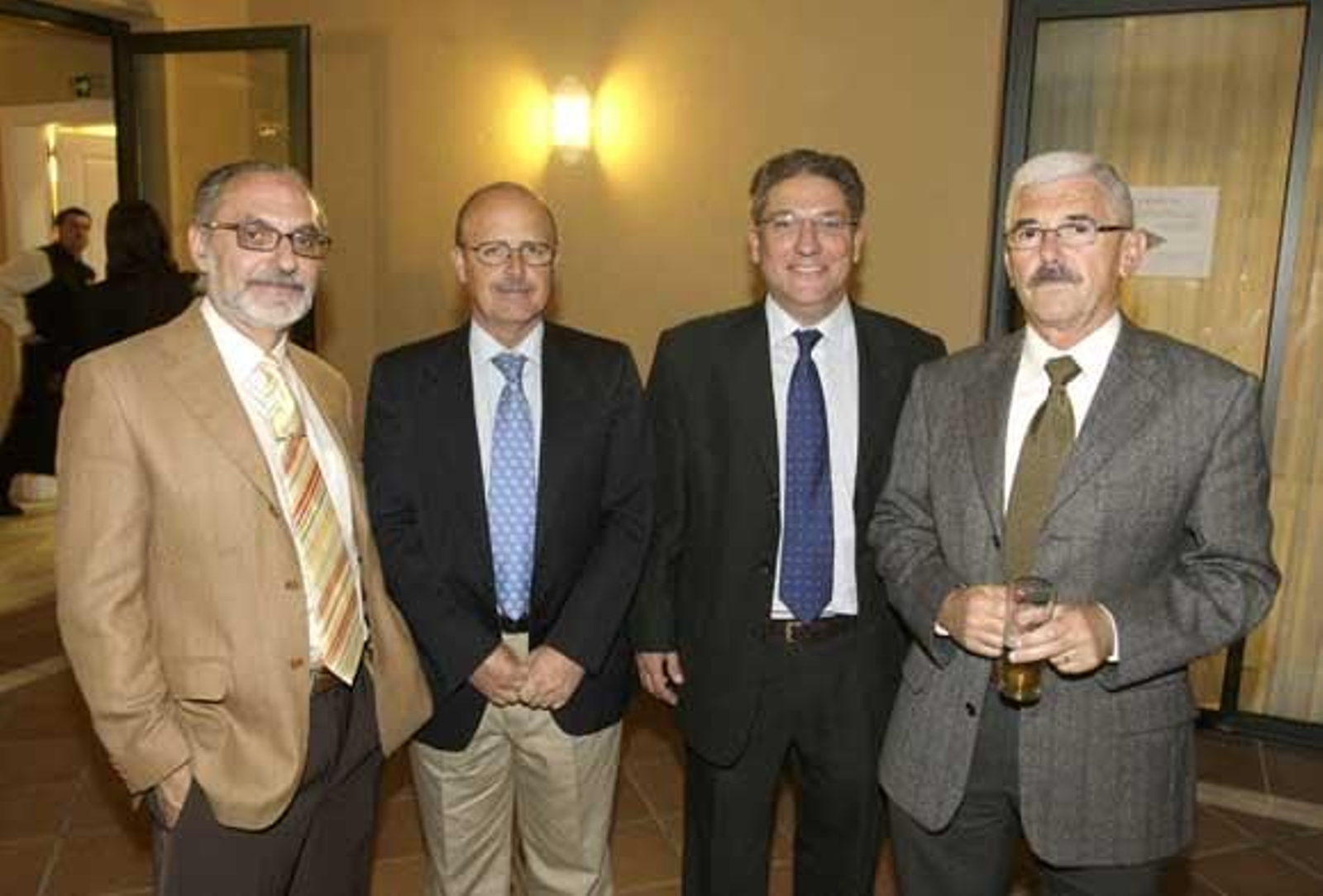 José María Baena (Acerinox, Juan Vaquero (Acerinox), Ignacio Céspedes (Intecsa) y Ricardo Serrador (Cepsa Química)

Foto: Erasmo Fenoy