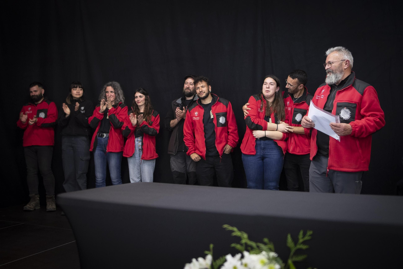Las mejores imágenes de la entrega de los restos de víctimas del franquismo a sus familiares en Víznar