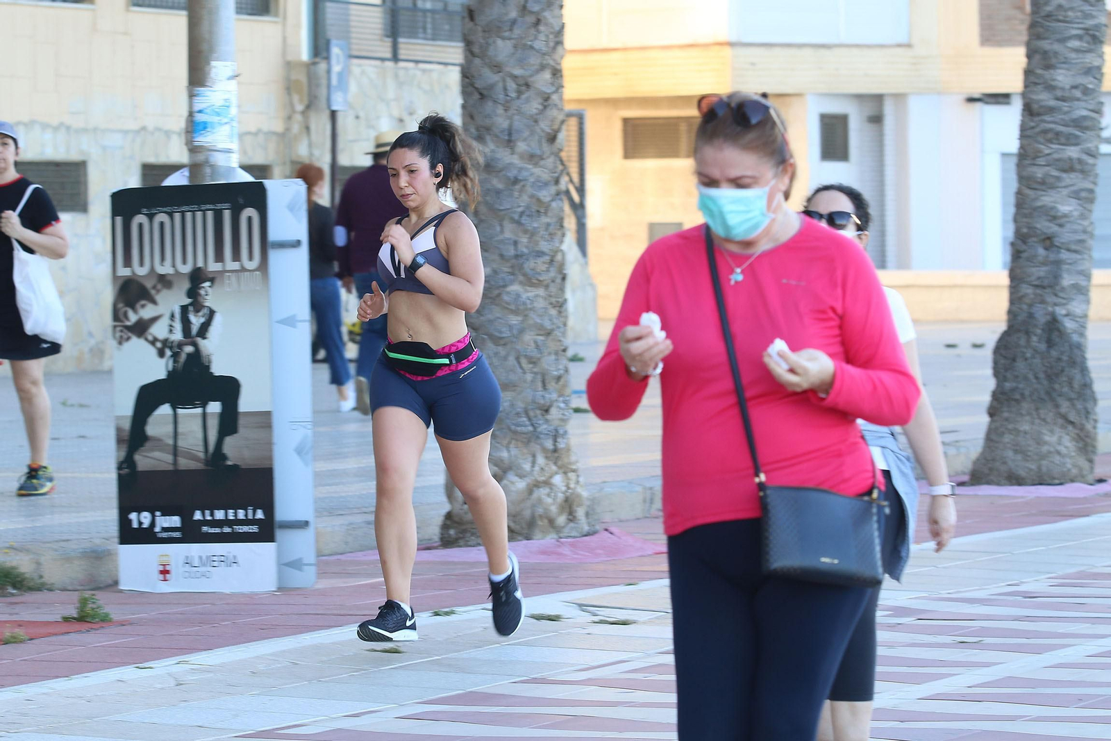 Las imágenes de la afluencia masiva de deportistas al paseo marítimo