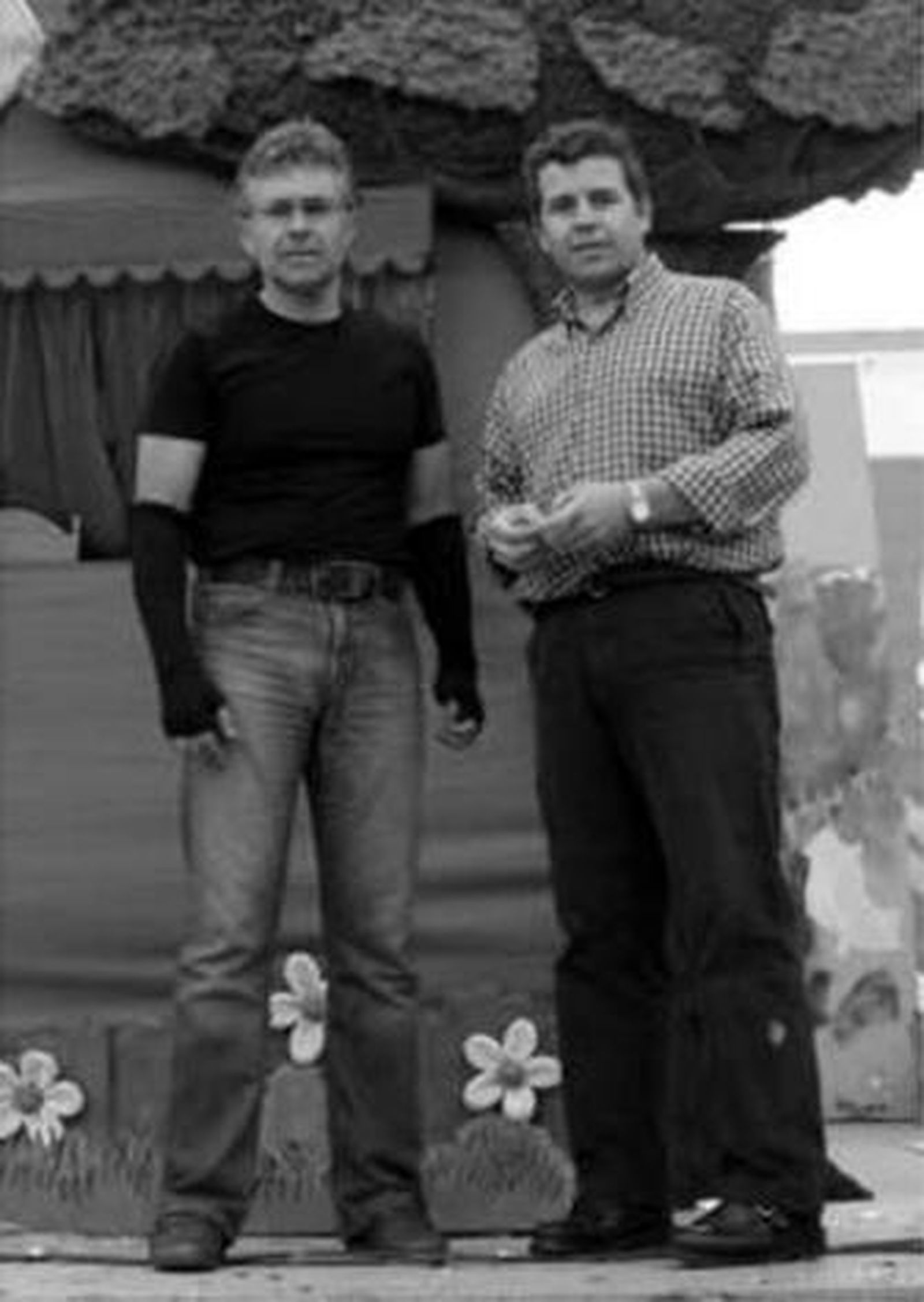 Kiko Aguilera (izquierda) y Daniel Ocaña, Cajón de títeres.