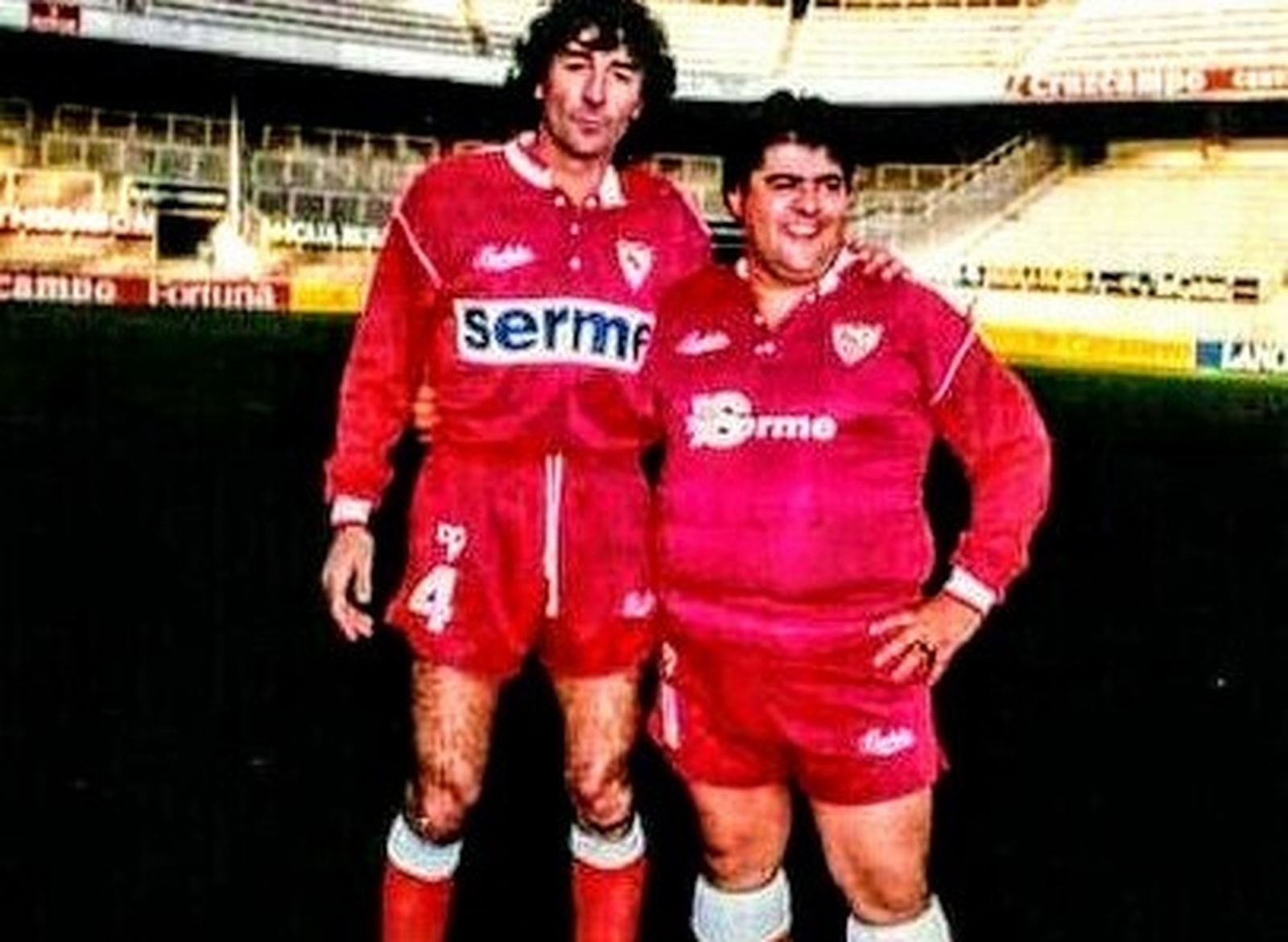 El Mani, junto a Juanito en un partido en el Sánchez-Pizjuán.