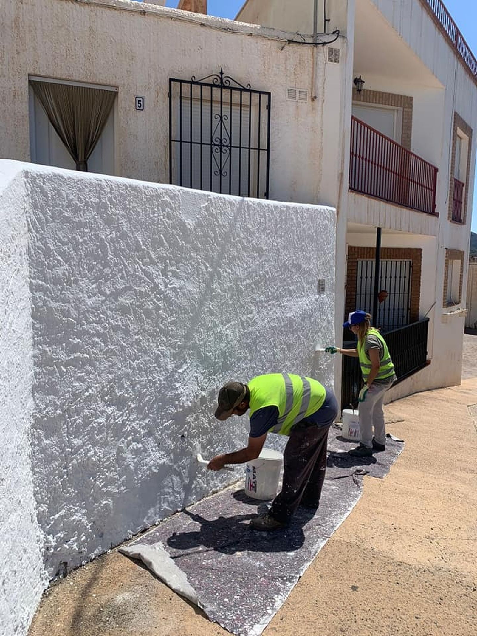 Es tarea de todos recuperar el color blanco de nuestro pueblo, para que luzca más reluciente y limpio que nunca