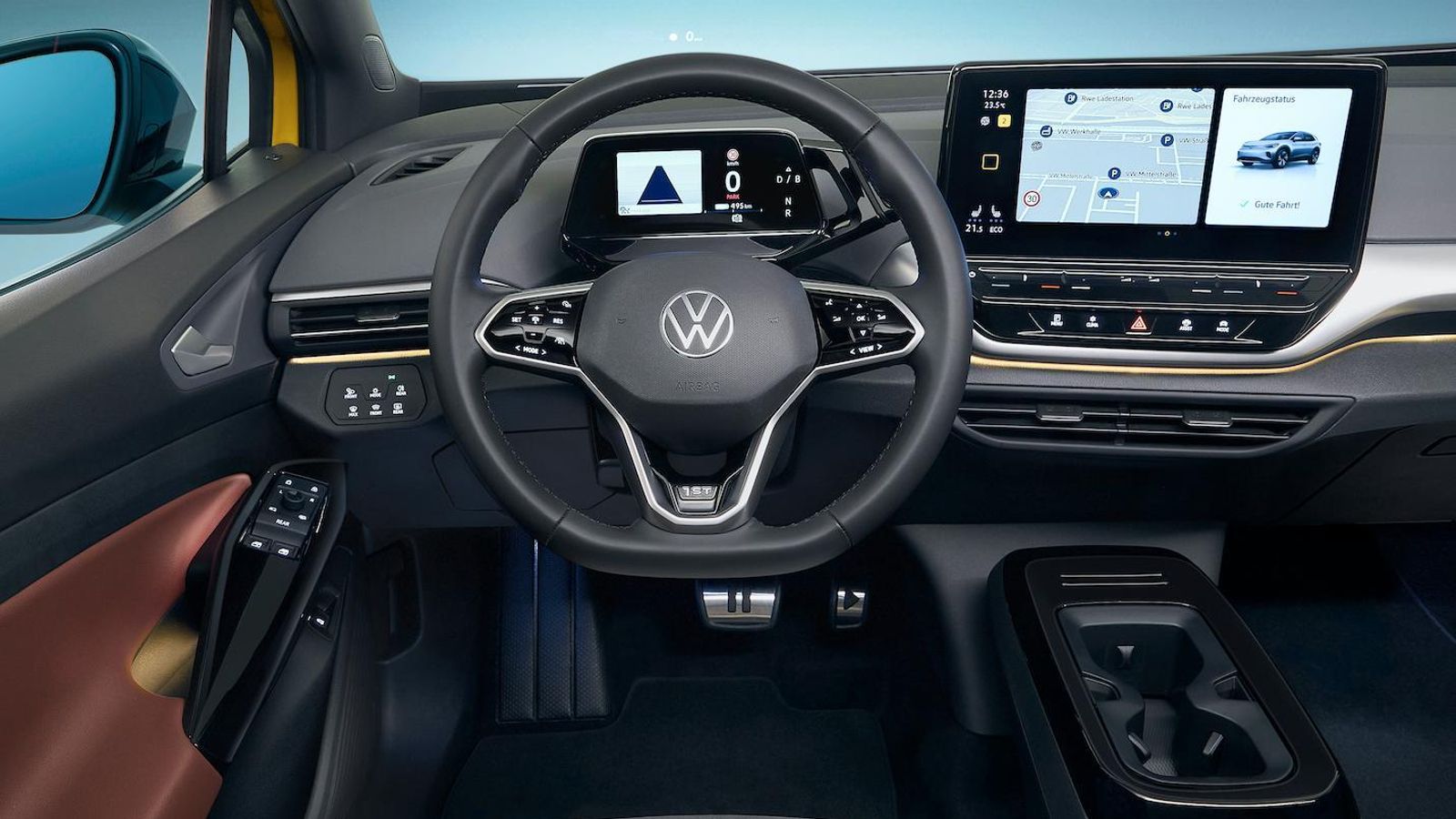 No hay pulsadores ni teclas, sólo mandos táctiles para el manejo de las diferentes funciones. El mando del "cambio" está pegado a la pequeña pantalla de la instrumentación que se complementa, en algunos acabados, con un head-up display.