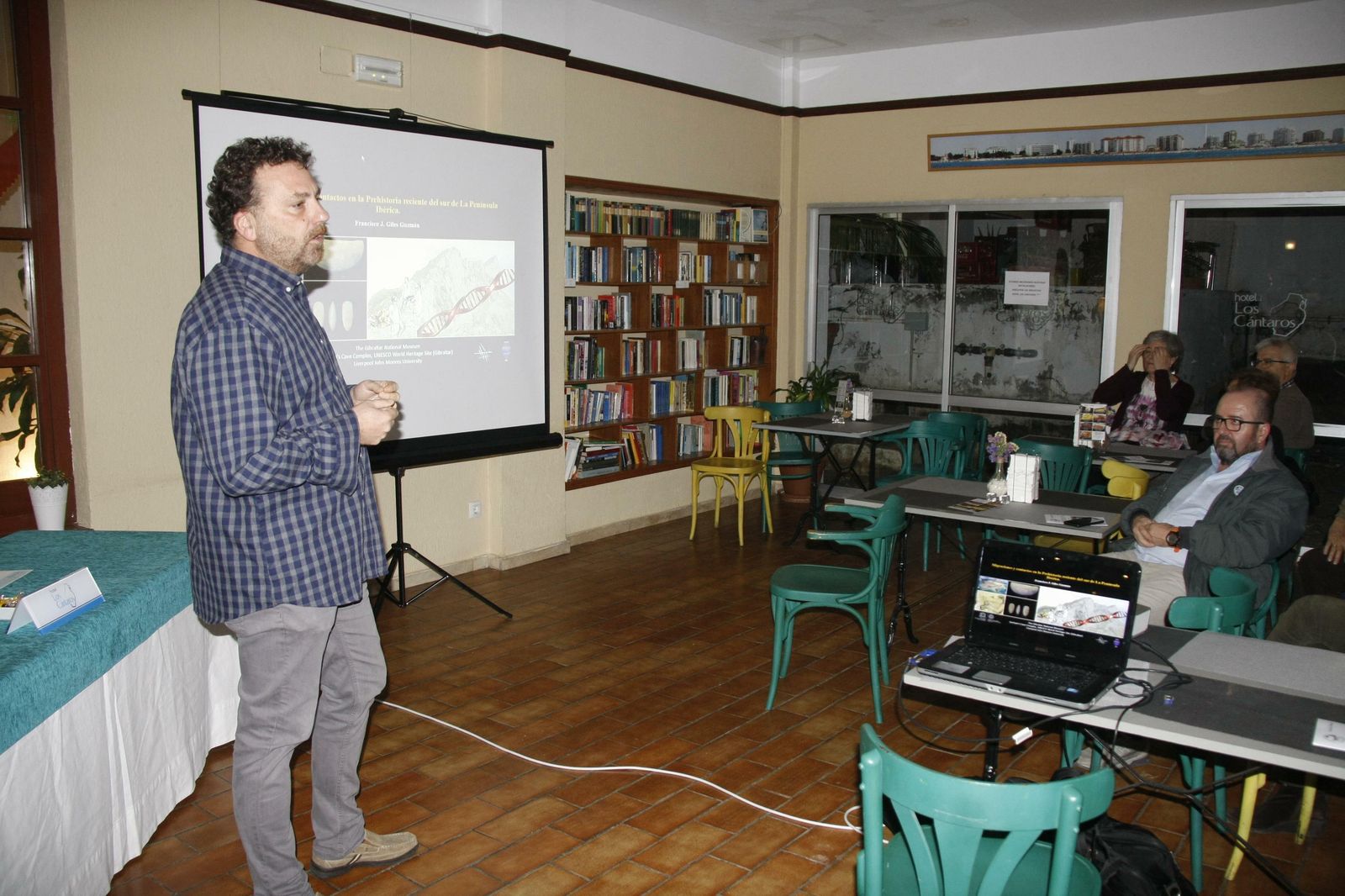 Nueva cita con la Historia en la tertulia del Aula Menesteo, en Los Cántaros.