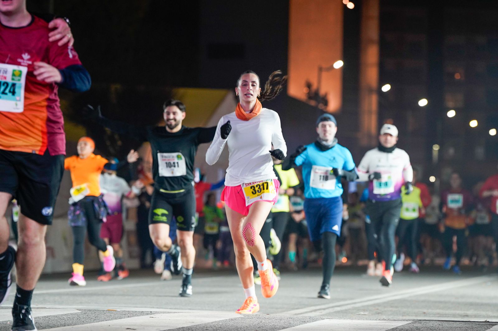En imágenes: búscate en tu llegada a meta de la Carrera de San Antón 2026 (13)