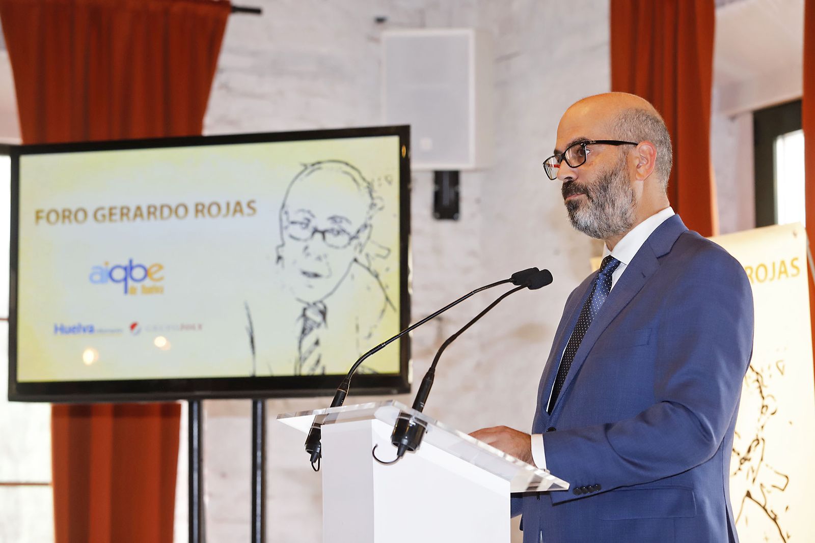 Imágenes del Foro Gerardo Rojas de Huelva Información