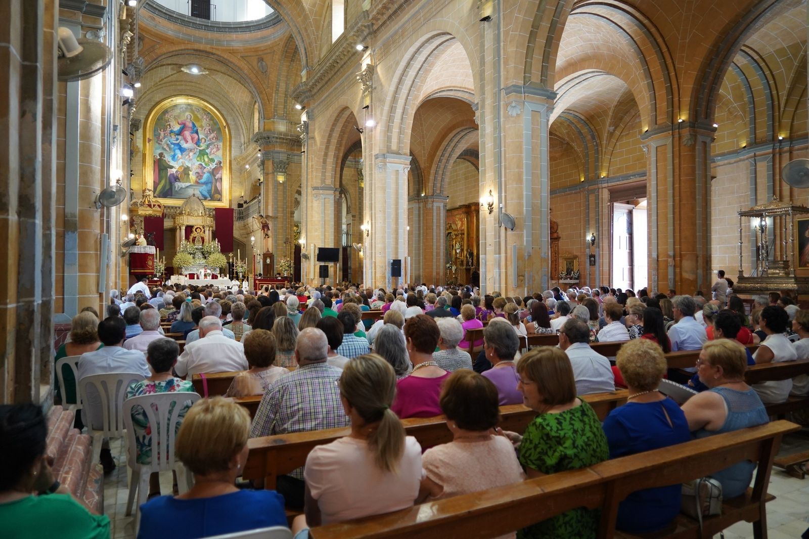 Imágenes de la procesión de la Virgen de Montemayor en Moguer