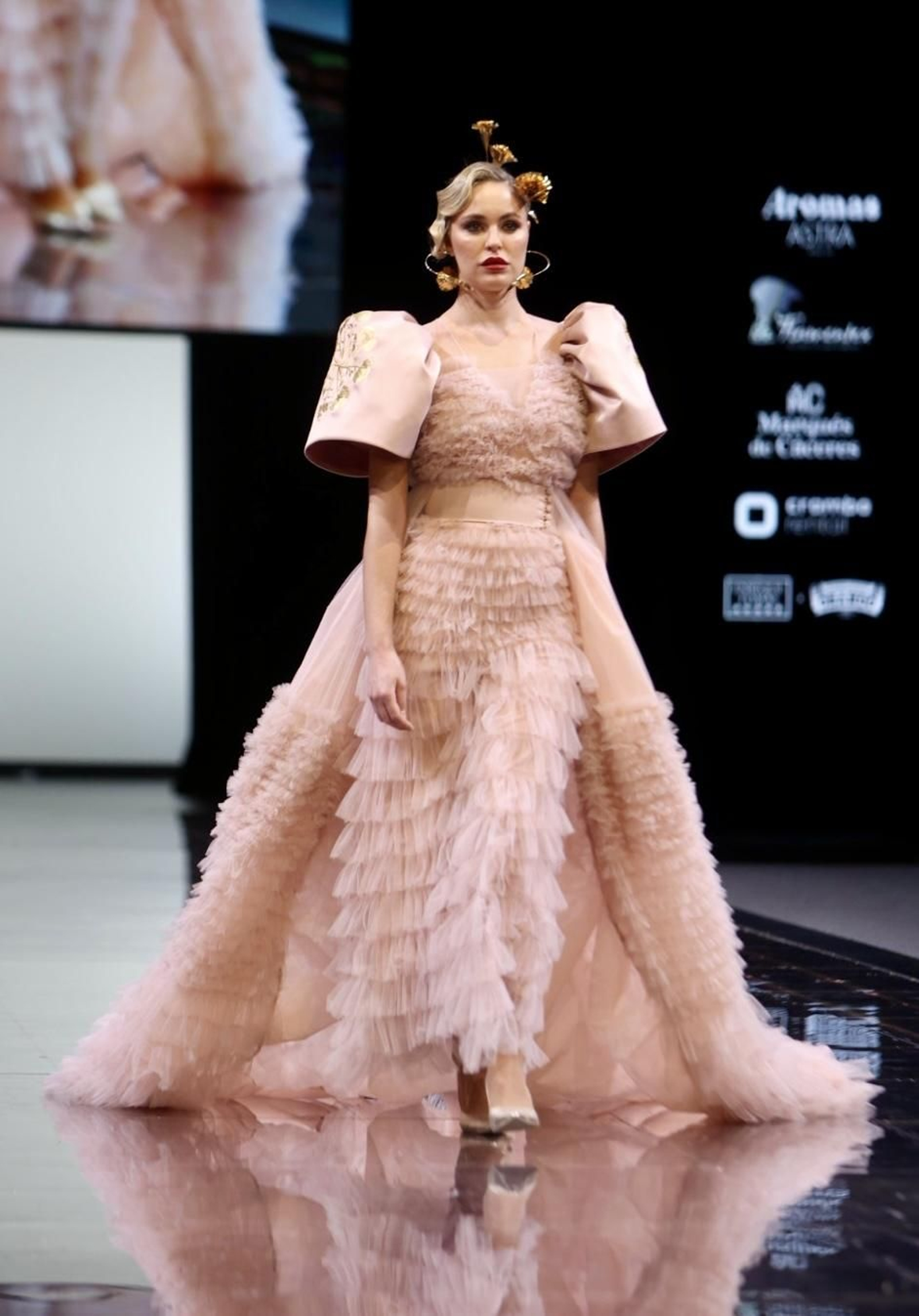 Desfile de Ana Morón en SIMOF, todas las fotos