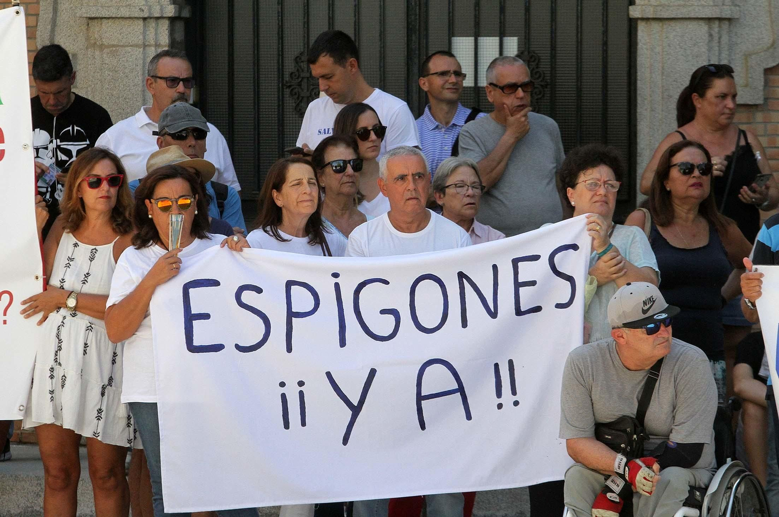 Imágenes de la manifestación "Salvemos las Playas de Huelva"