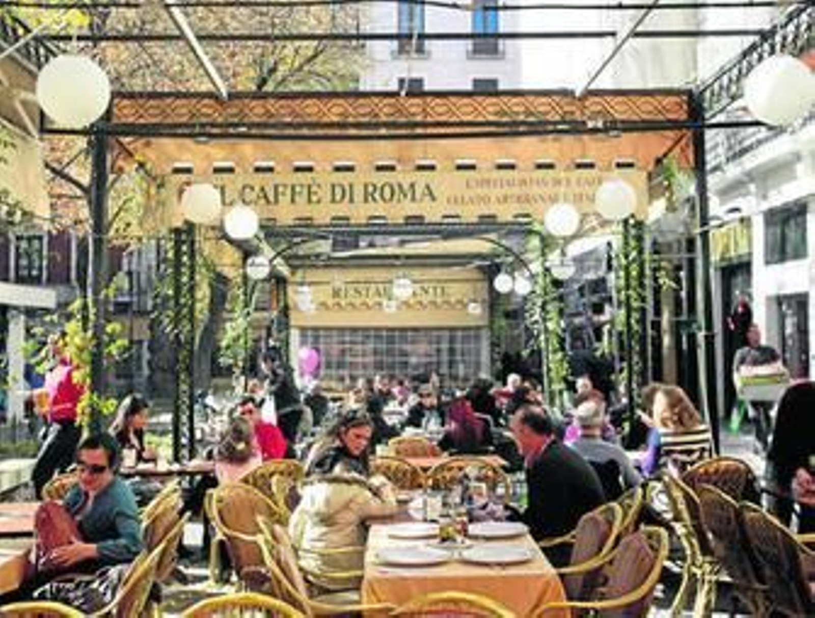 Los turistas desbordan las previsiones más optimistas