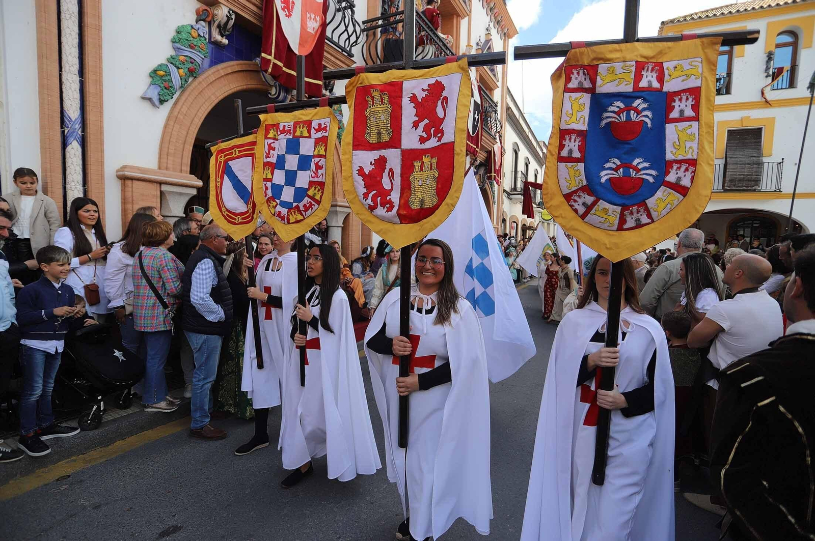 Imágenes del gran ambiente en la Feria Medieval de Palos de la Frontera, Huelva