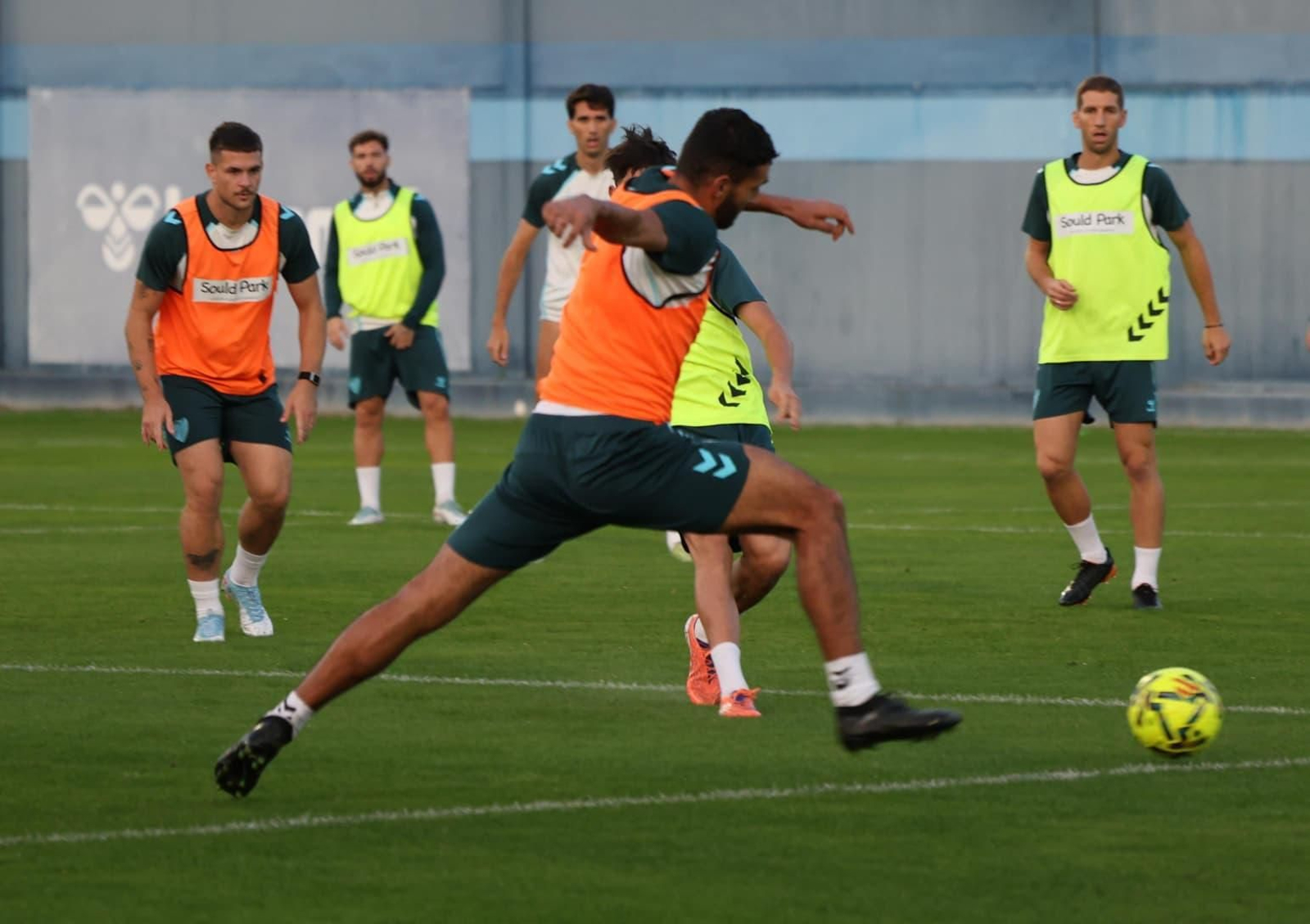 Adrián Niño y Carlos Puga apuntan al Málaga CF-Córdoba