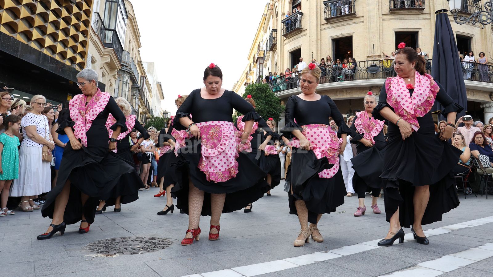 Flashmob de la academia de baile de Fani Muñoz en Jerez