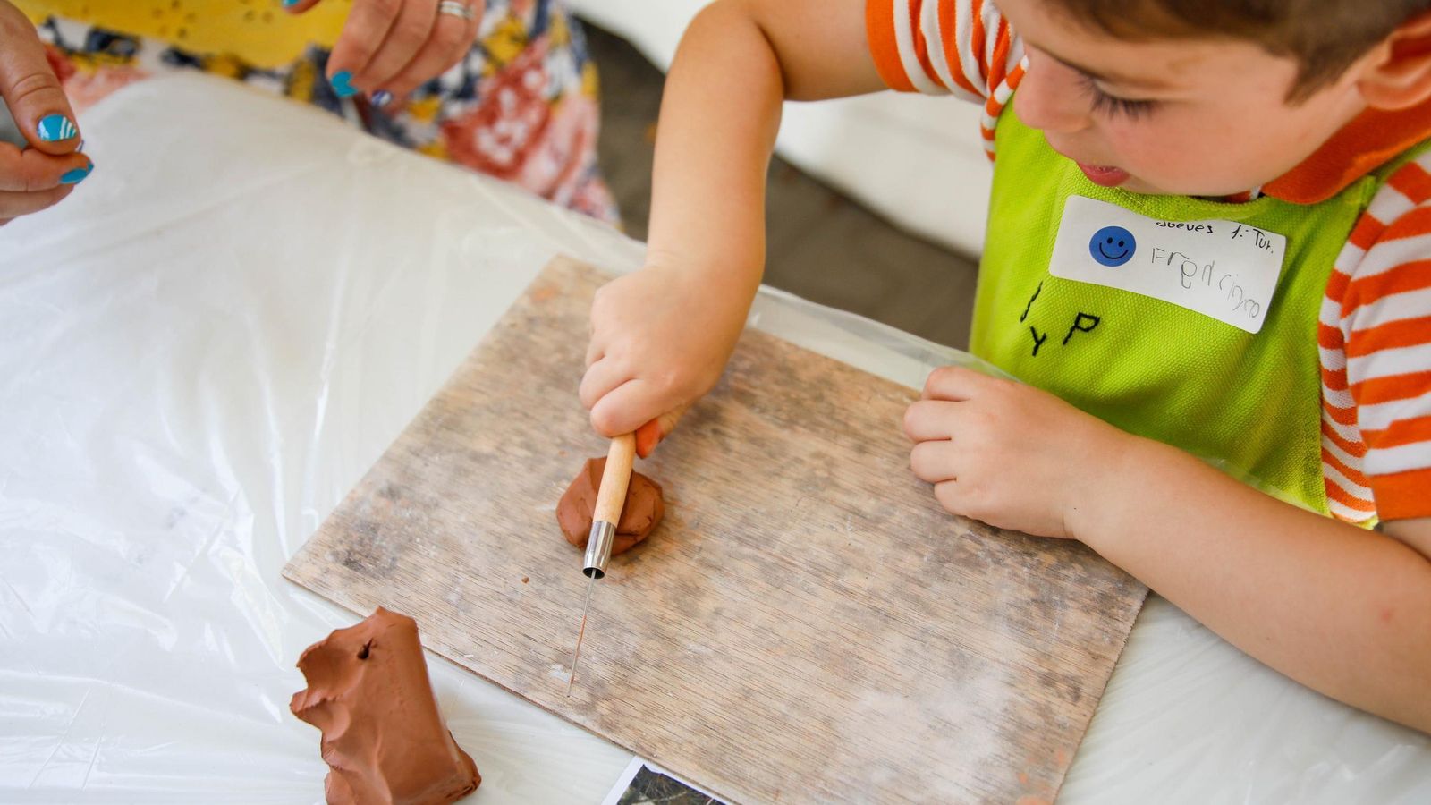 Talleres infantiles de alfarería.