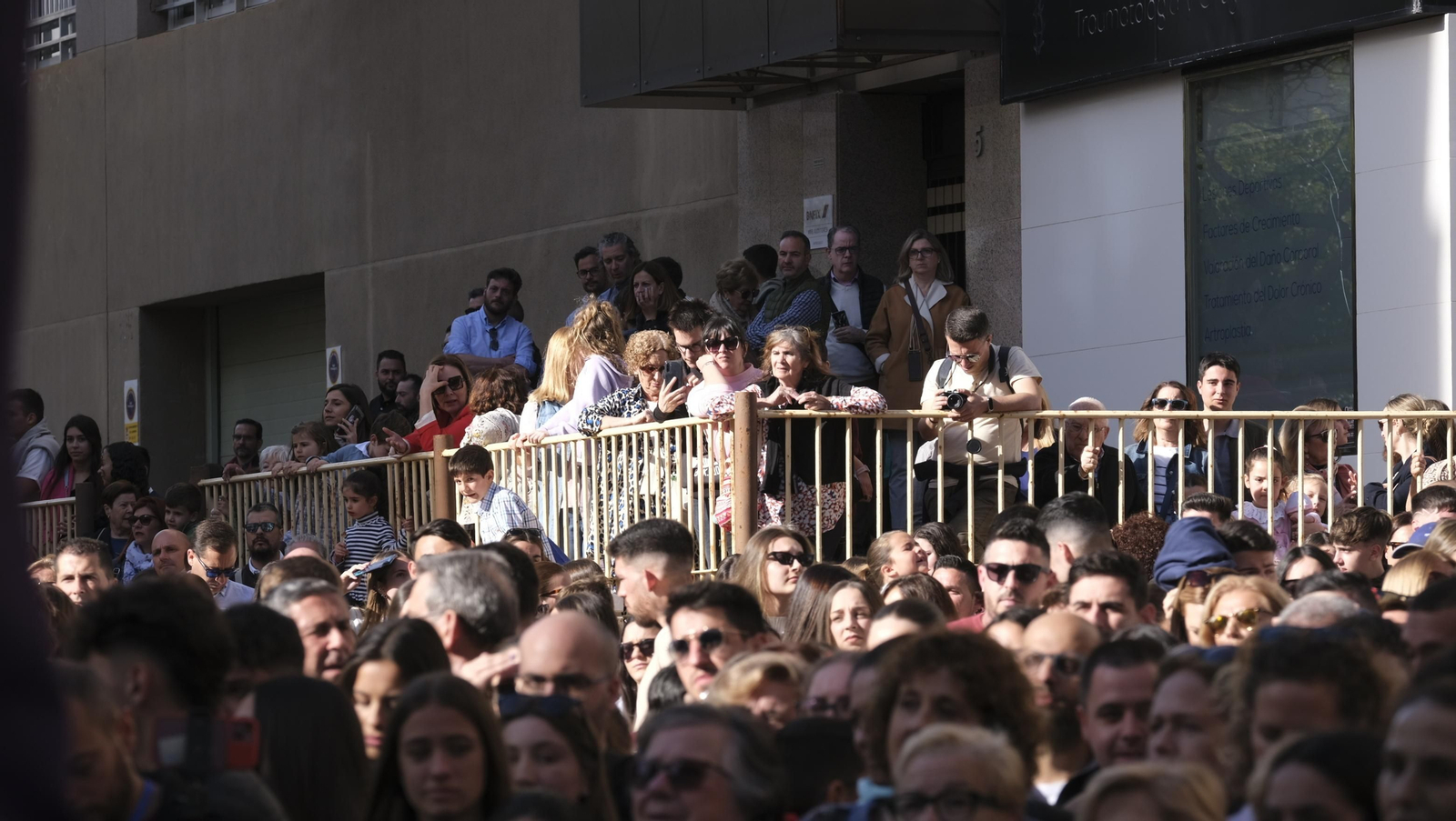 La procesión de Pasión en Almería, en imágenes