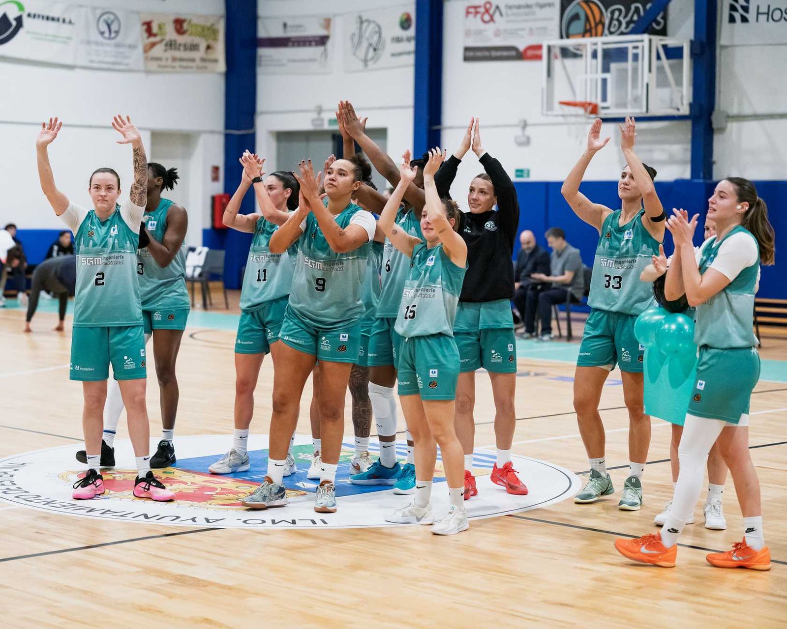 CAB Estepona-Baxi Ferrol: Partido redondo para hacer vibrar al Pineda