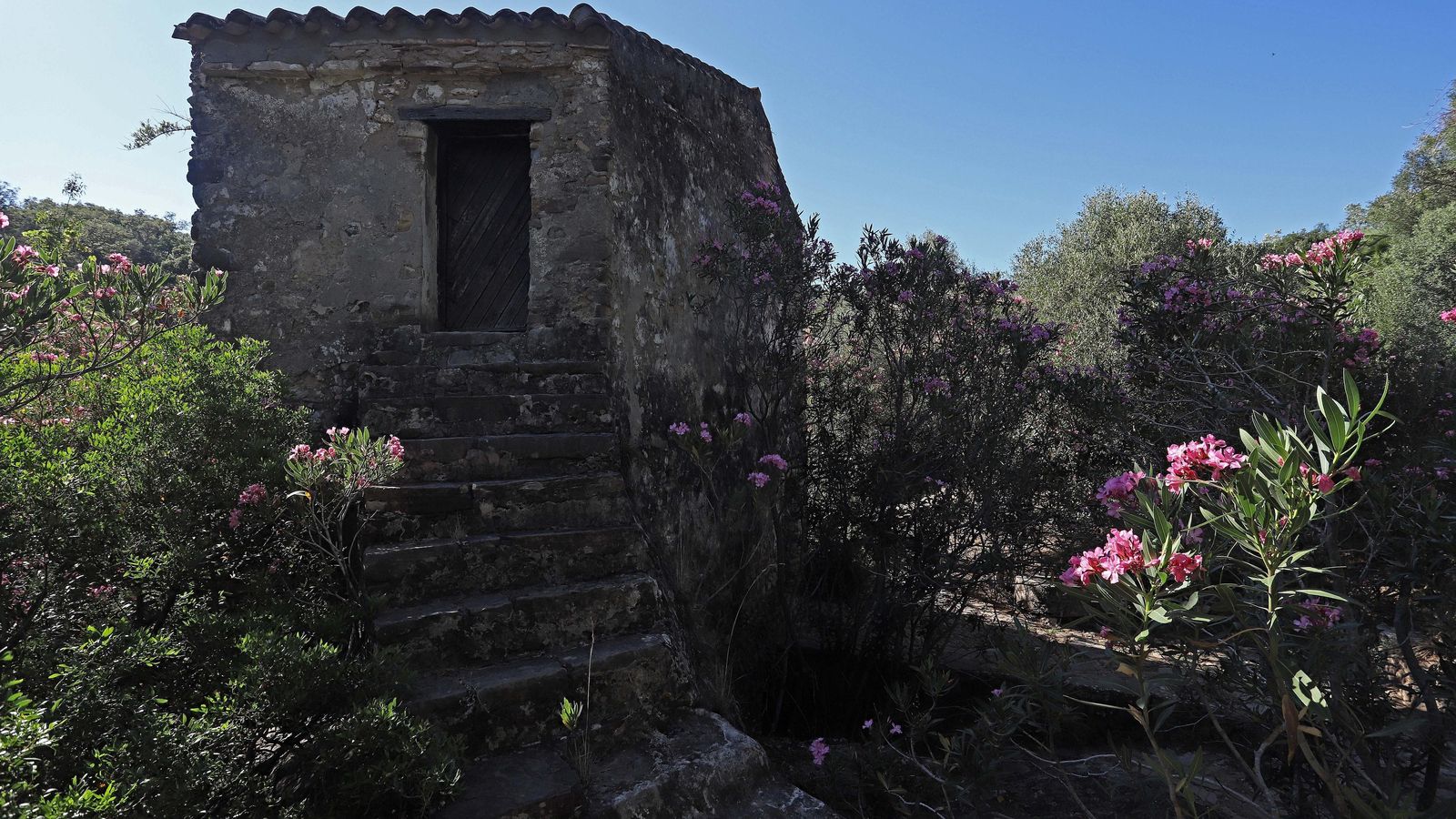 Una de las infraestructuras de la fábrica de artillería. 