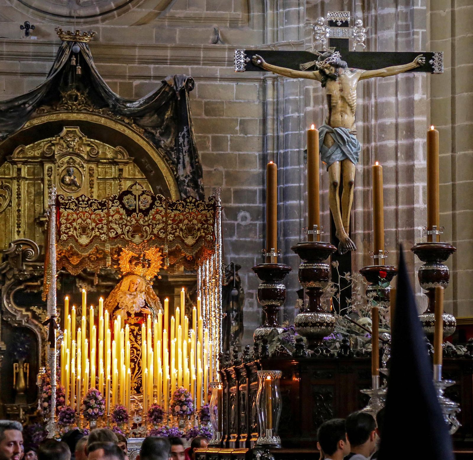 Imágenes del Lunes Santo en Jerez