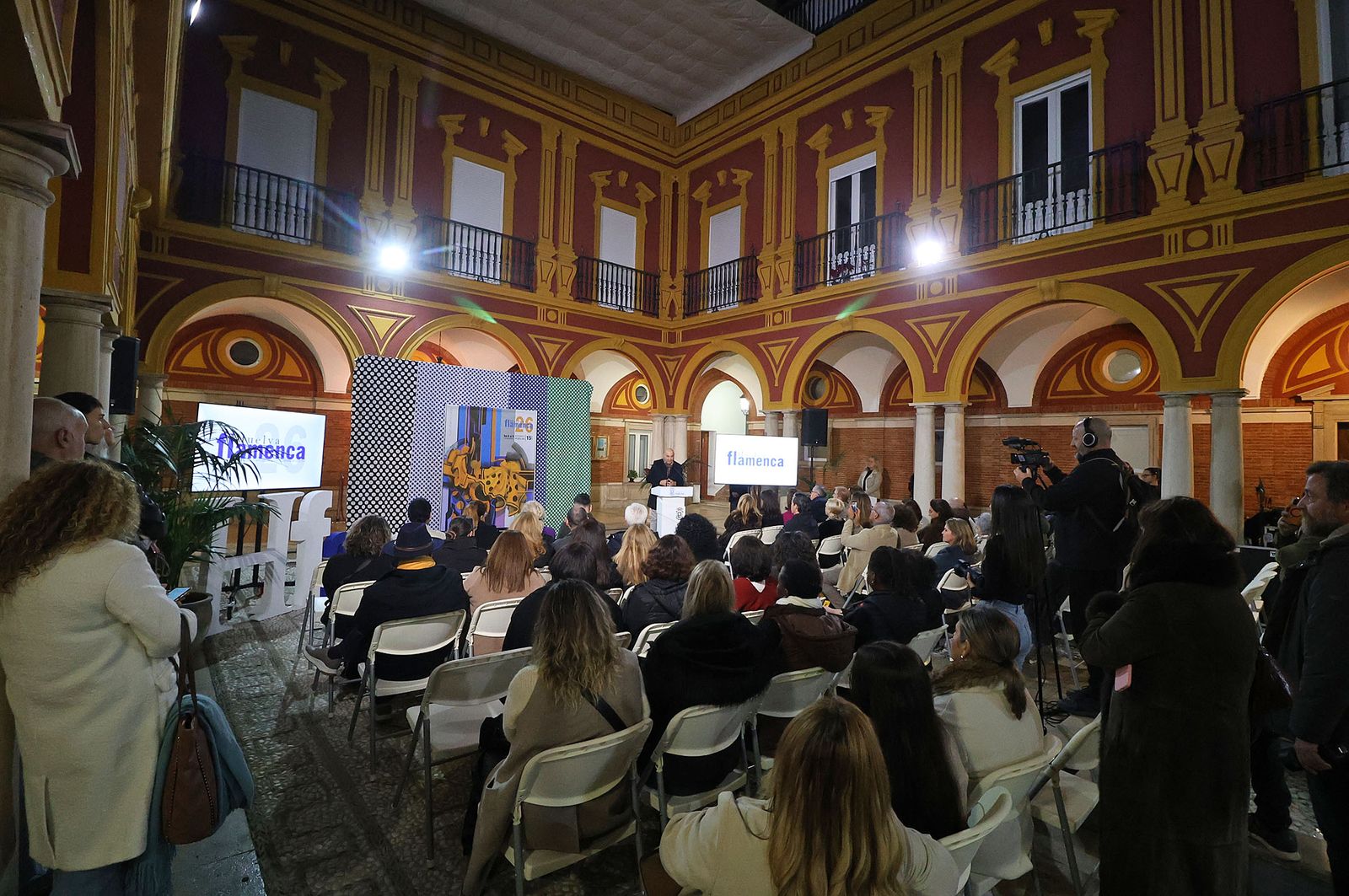La presentación de la Pasarela Huelva Flamenca 2026, en fotografías