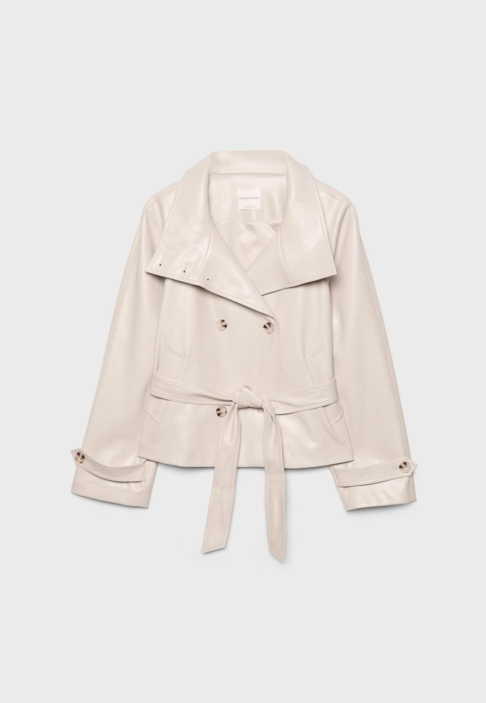 Chaqueta de Stradivarius.