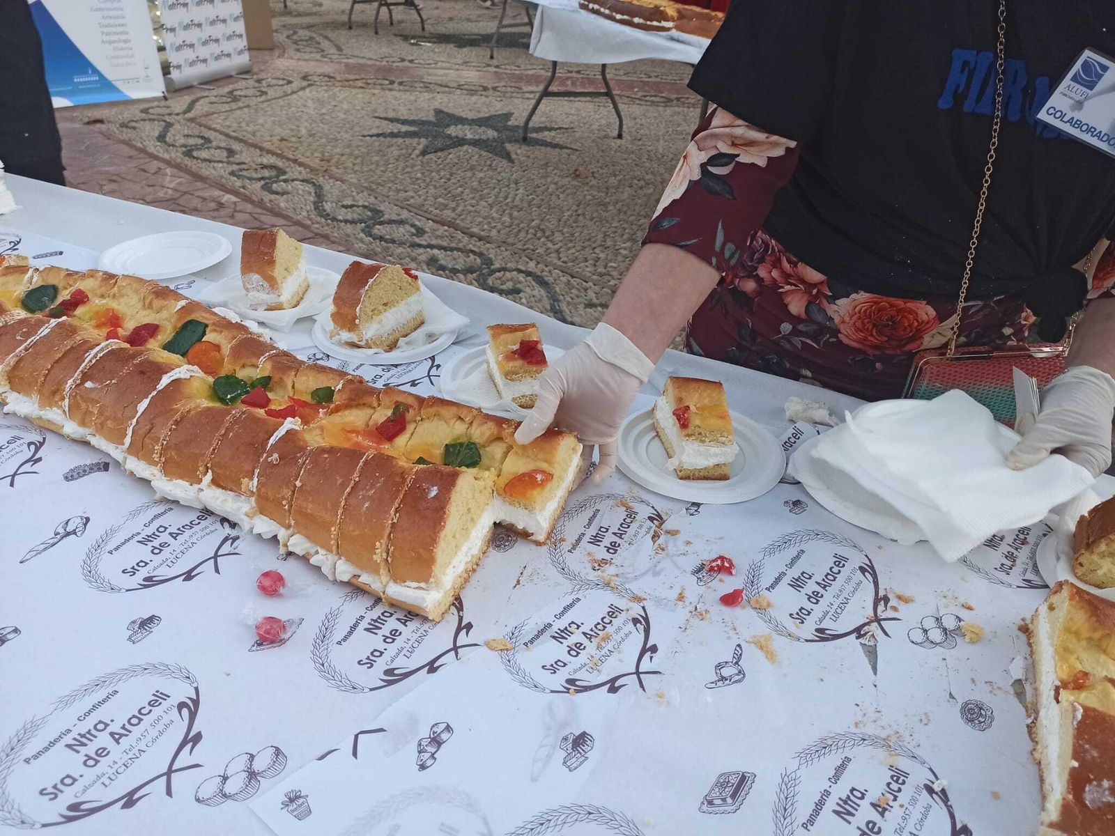 El roscón de Reyes gigante de Lucena, en fotografías