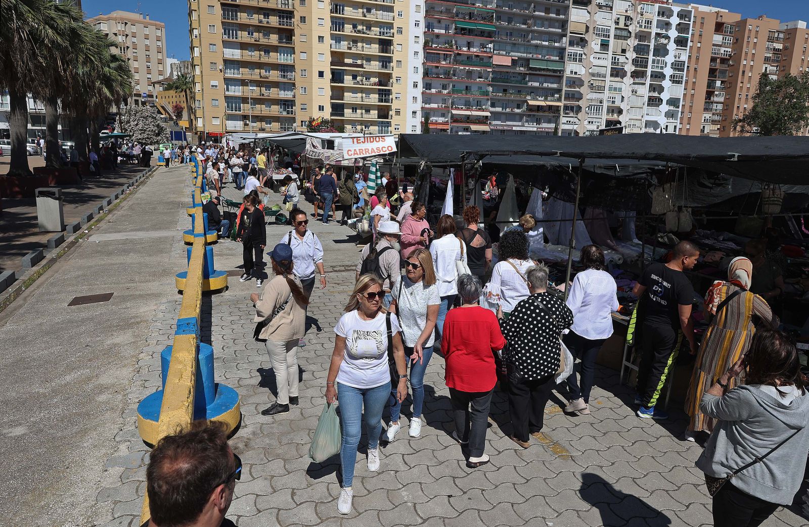 El mercadillo de Algeciras vuelve al Llano Amarillo