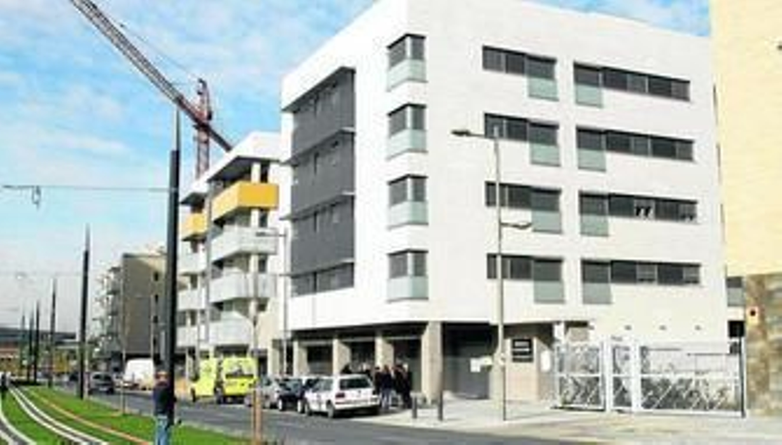 El nuevo edificio residencial frente a Ciencias de la Salud es el primero andaluz con este sistema para un uso global. El nuevo edificio residencial frente a Ciencias de la Salud es el primero andaluz con este sistema para un uso global.