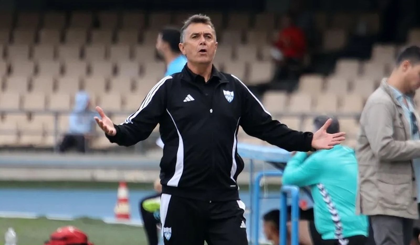 José Miguel Campos, técnico de La Unión, en el partido de la pasada temporada en Chapín.