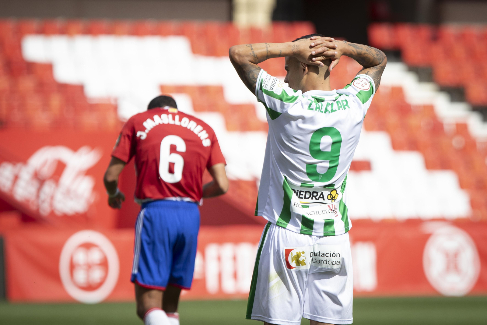 Las mejores fotos del ambiente en el Recreativo Granada - Córdoba CF