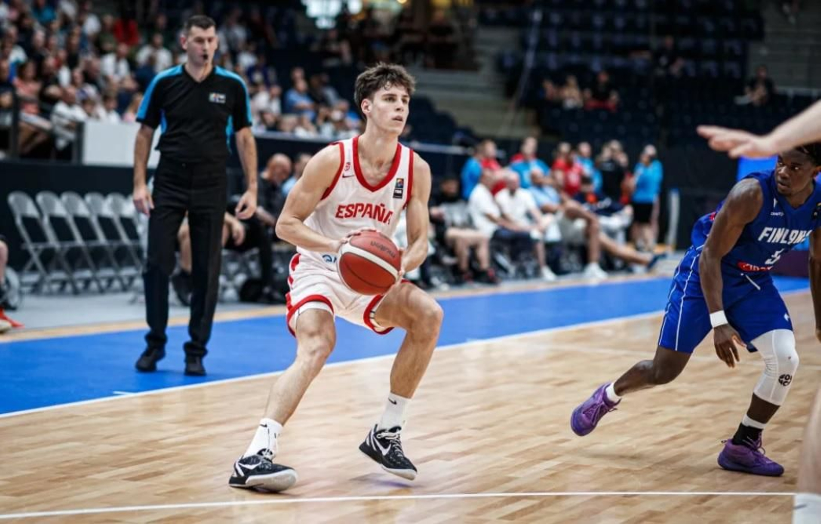 Mario Saint-Supéry sigue su show en el Europeo sub 18 con España: 26 puntos a Finlandia