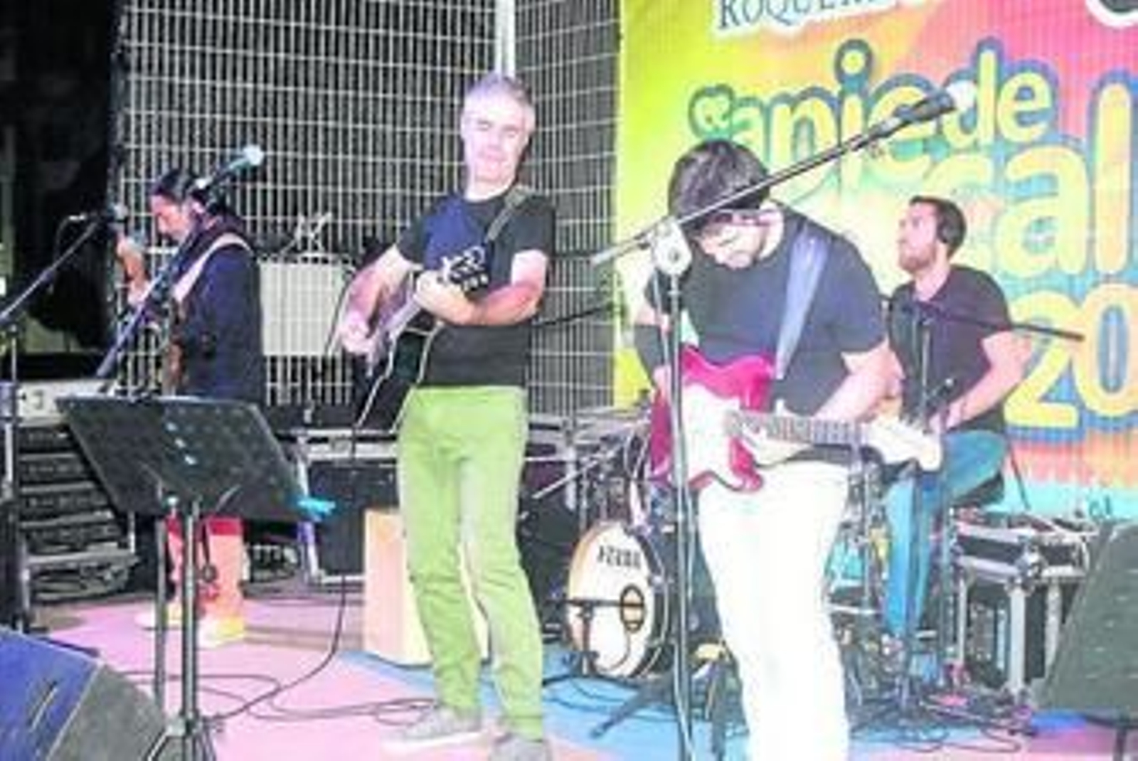 Justo Mullor con su grupo Malas Compañías en Aguadulce.