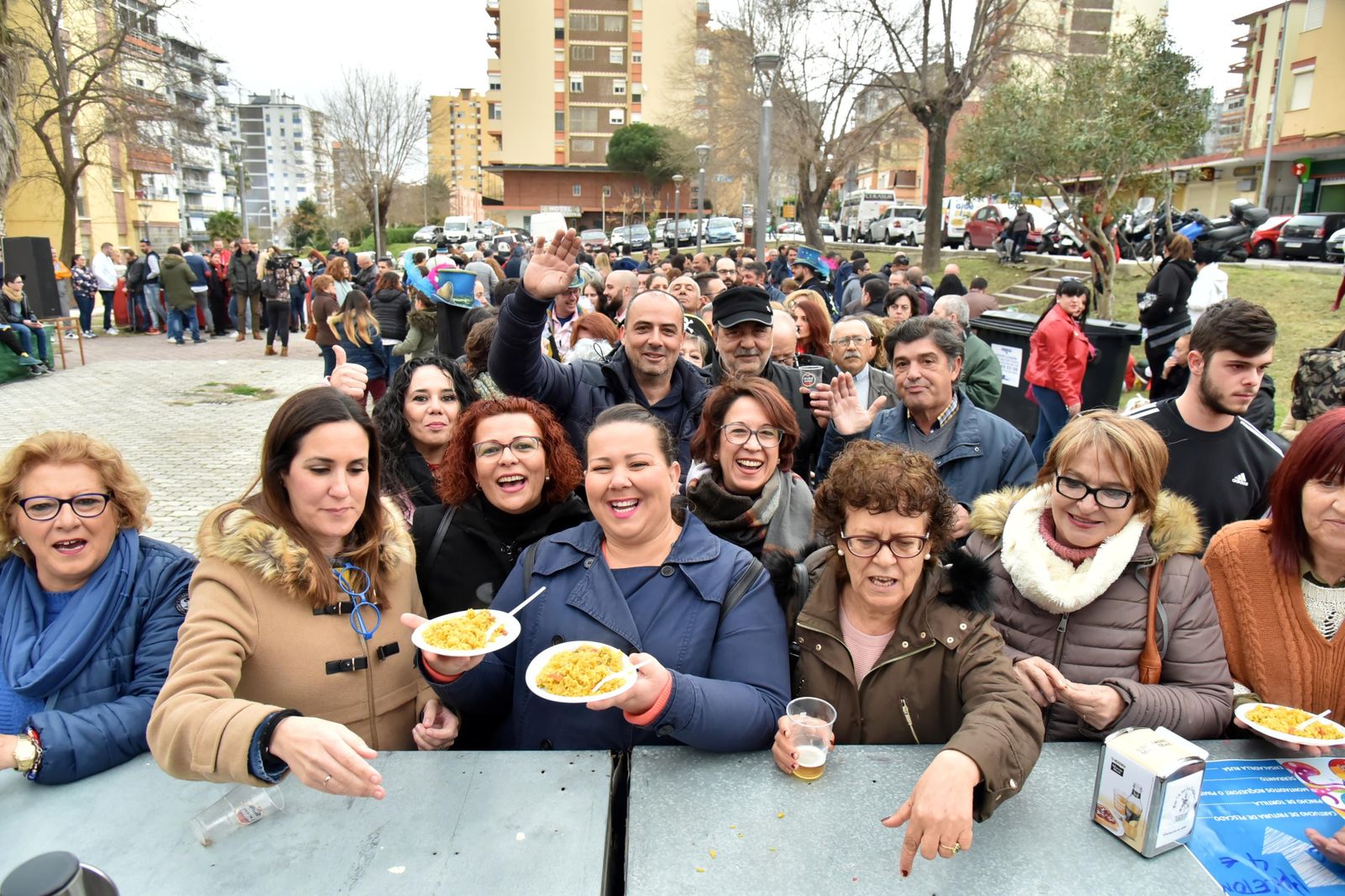 Tagarninas, mejillones, paella y coplas