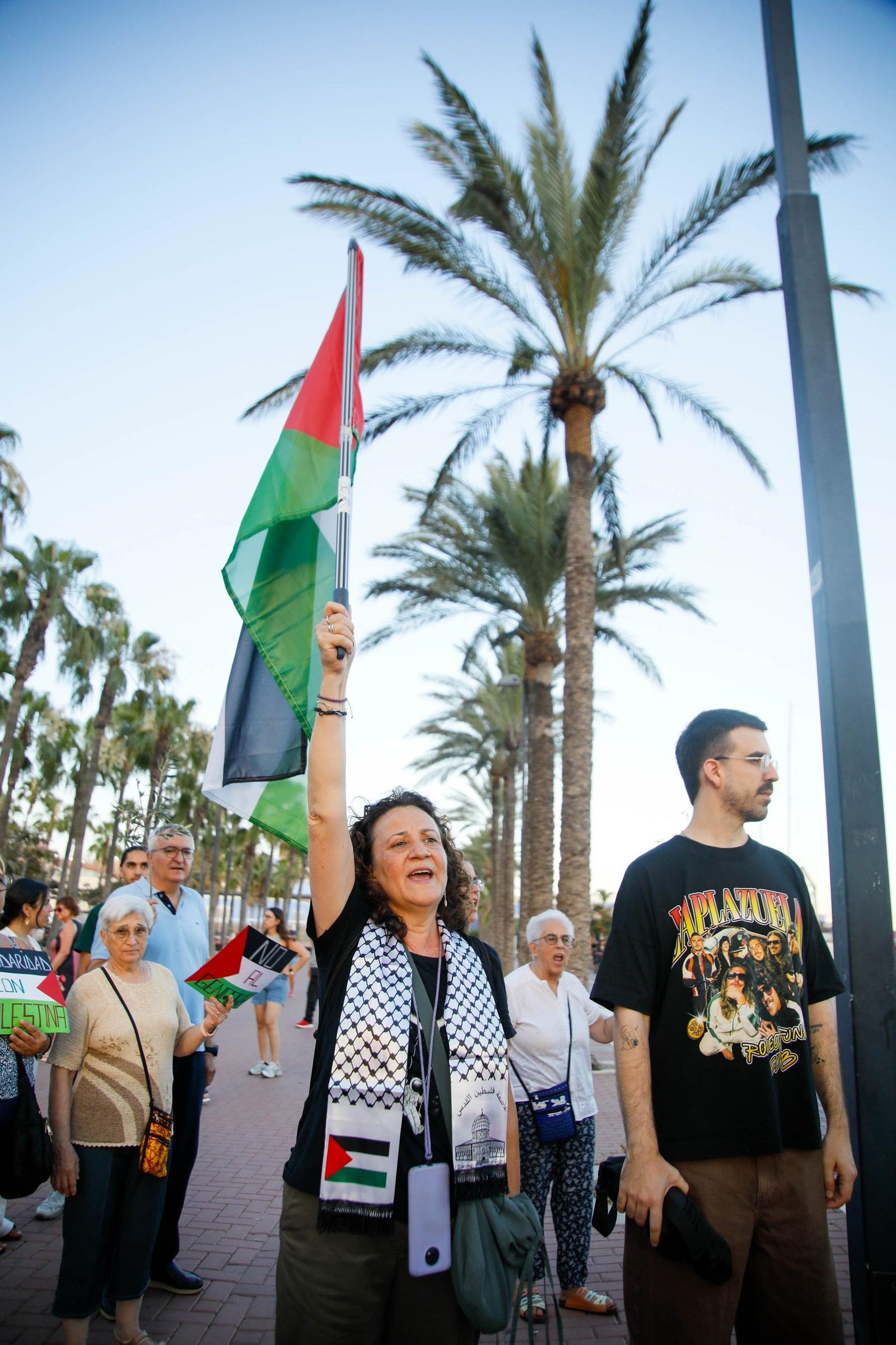 Imágenes de la manifestación en Almería por el genocidio en Palestina