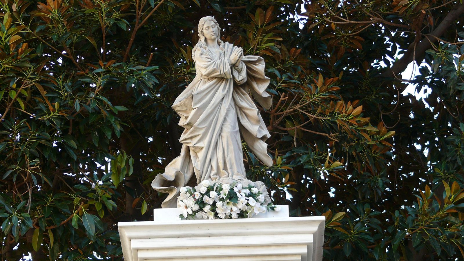 La Inmaculada Concepción en su monumento de Huelva