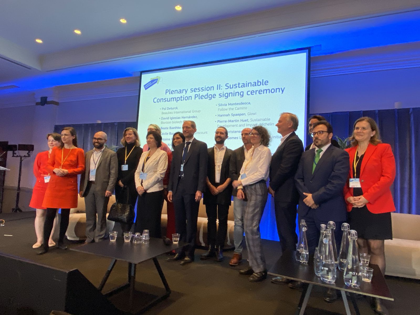 Firmantes del Compromiso en Bruselas.