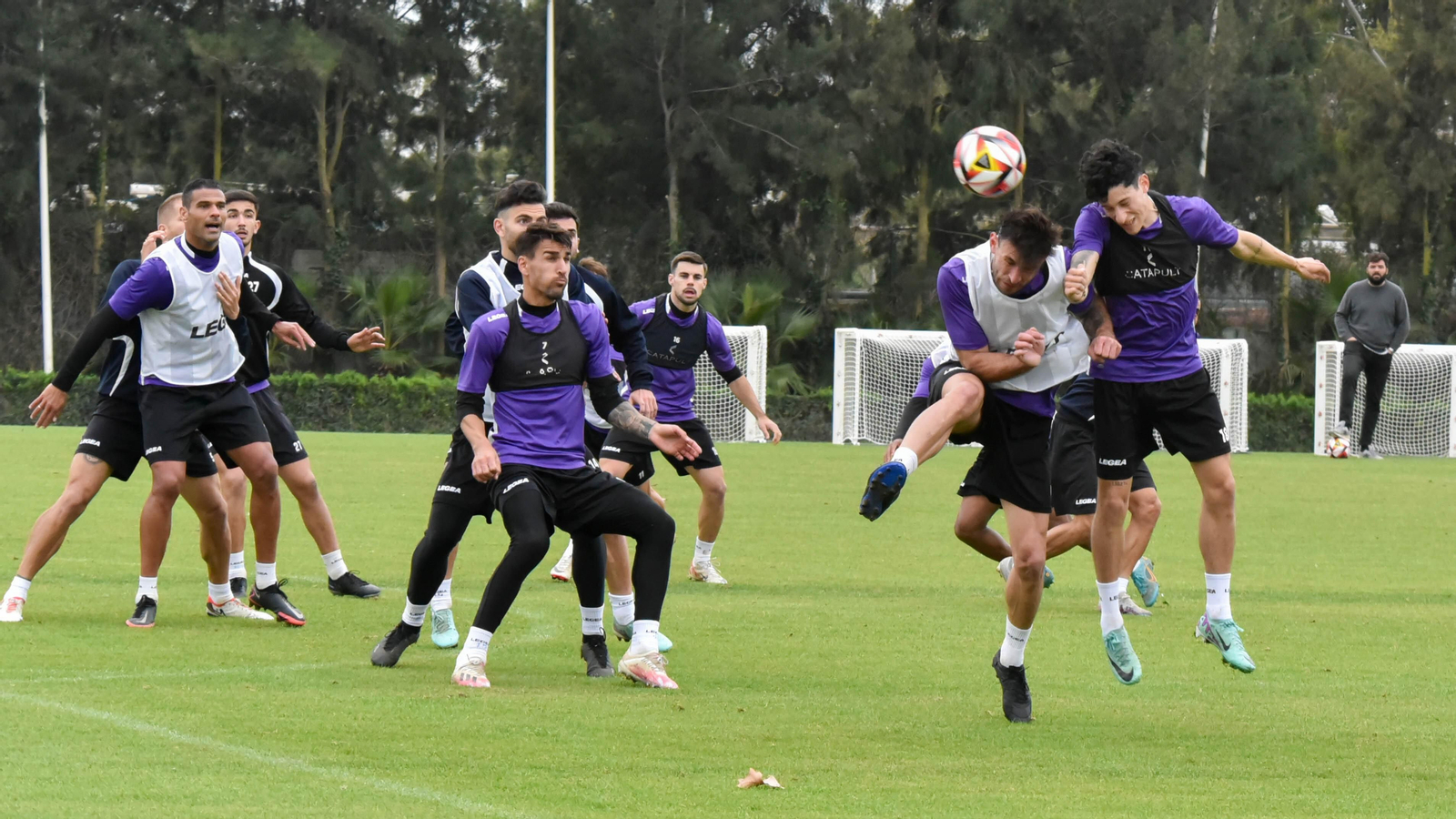Fotos del entrenamiento de la Balona en Sotogrande antes del partido con el Manchego
