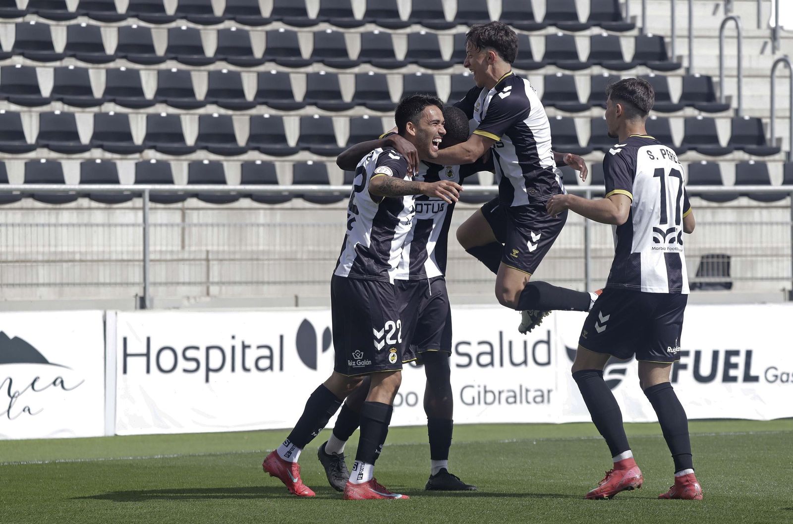 Las mejores fotos del Balona - Atlético Onubense de Tercera Federación