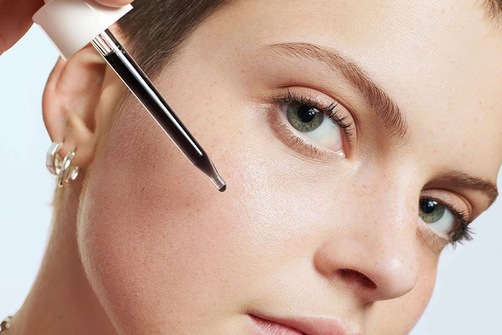 Este sérum anti-imperfecciones de Garnier arrasa en Amazon ¡y ahora cuesta menos de 10€!