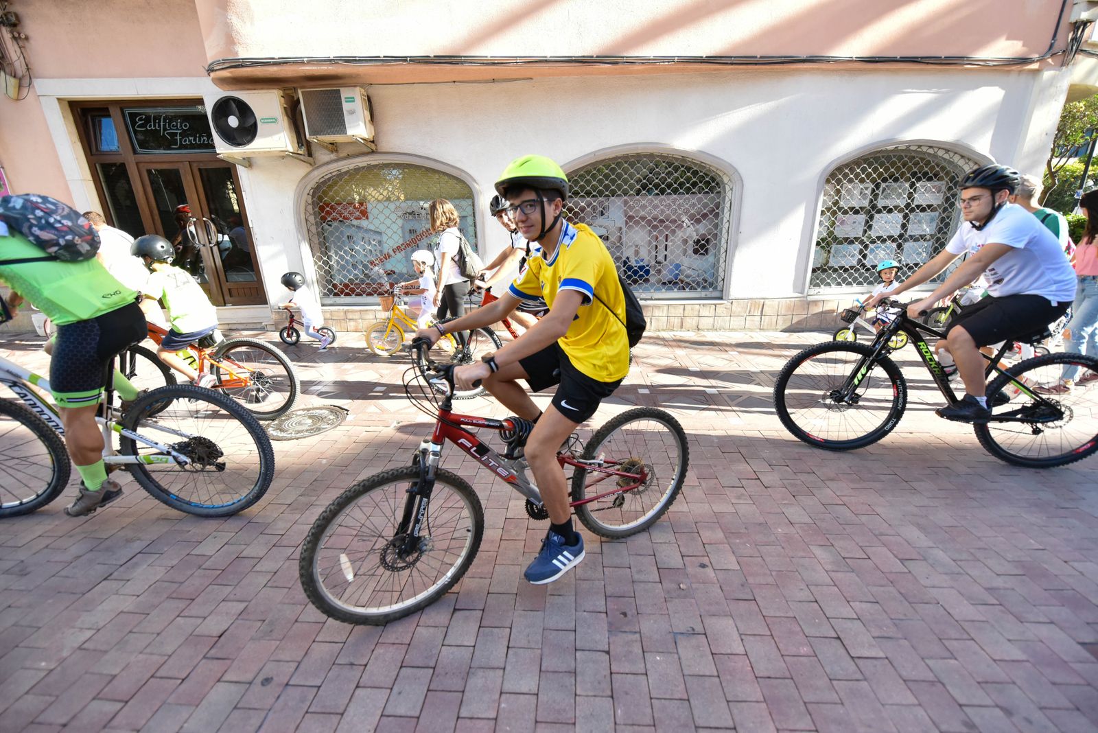 Las fotos del Día de la Bicicleta en La Línea