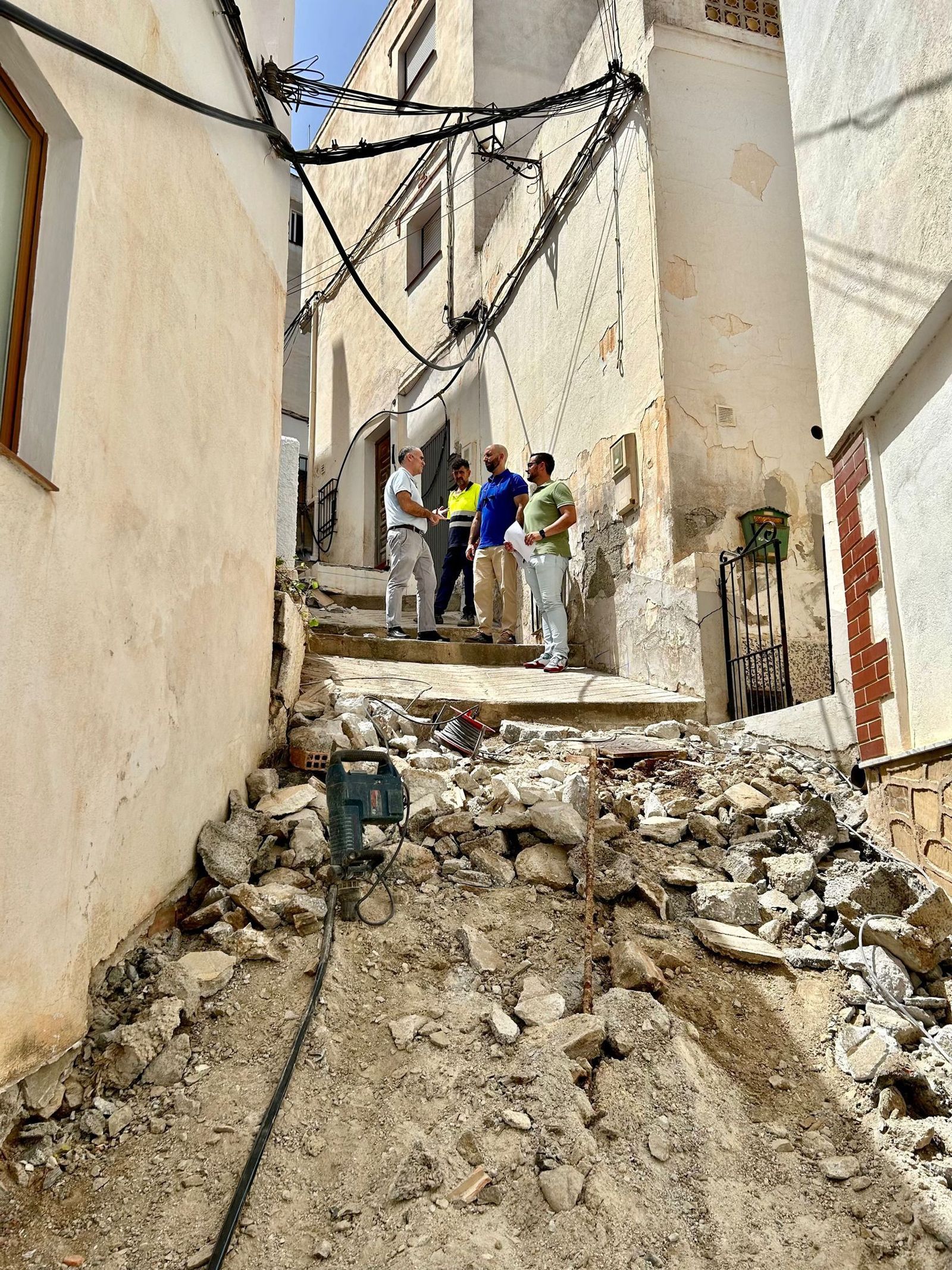La Herradura mejora la accesibilidad del casco antiguo con la rehabilitación de la calle Galeón