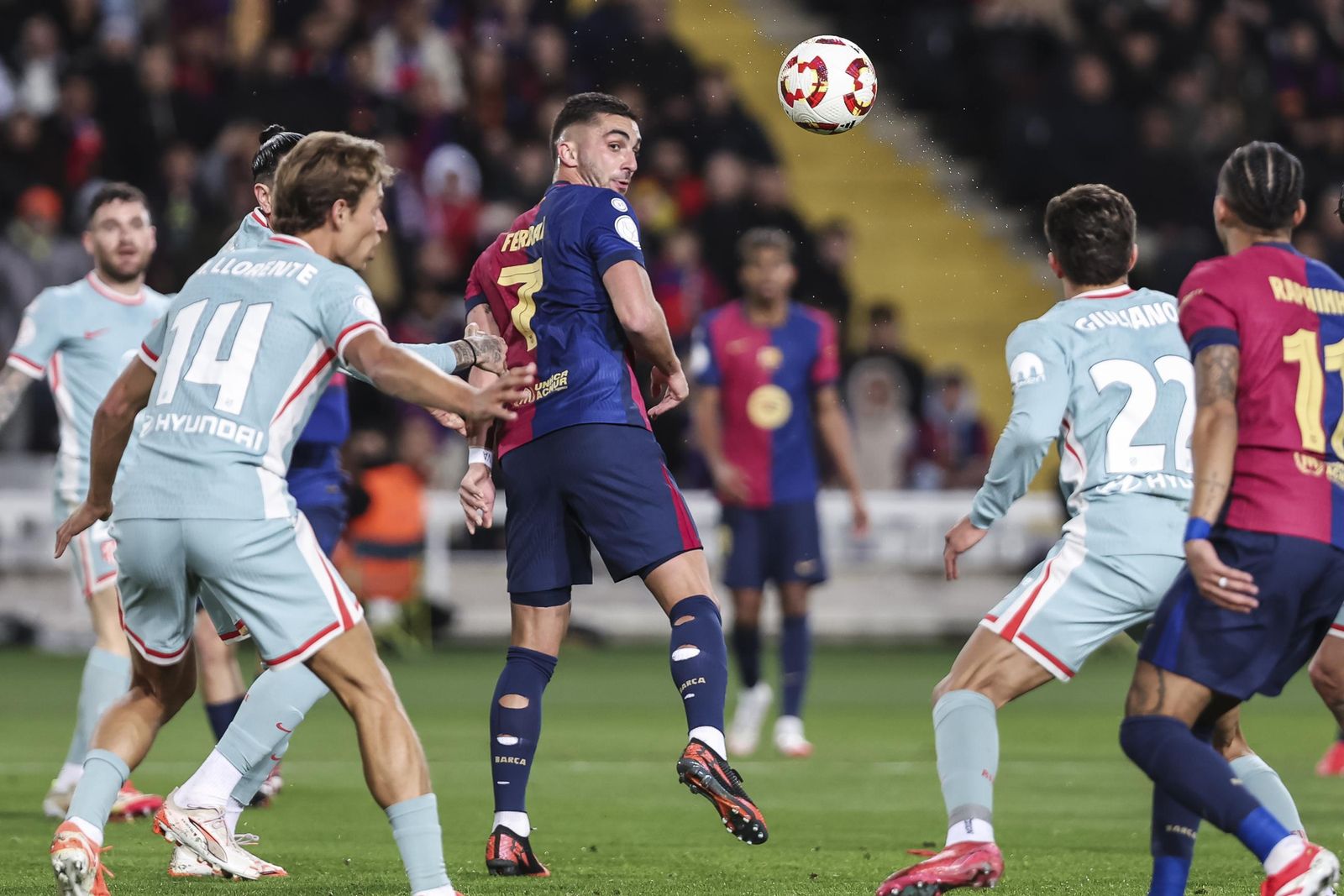 Las fotos del espectacular Barcelona - Atlético de Madrid