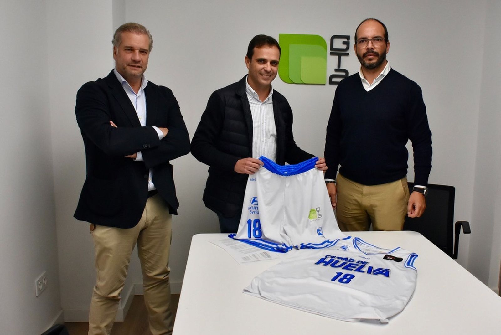 Acuerdo entre el  Ciudad de Huelva y GTA Ingeniería y Medio Ambiente.