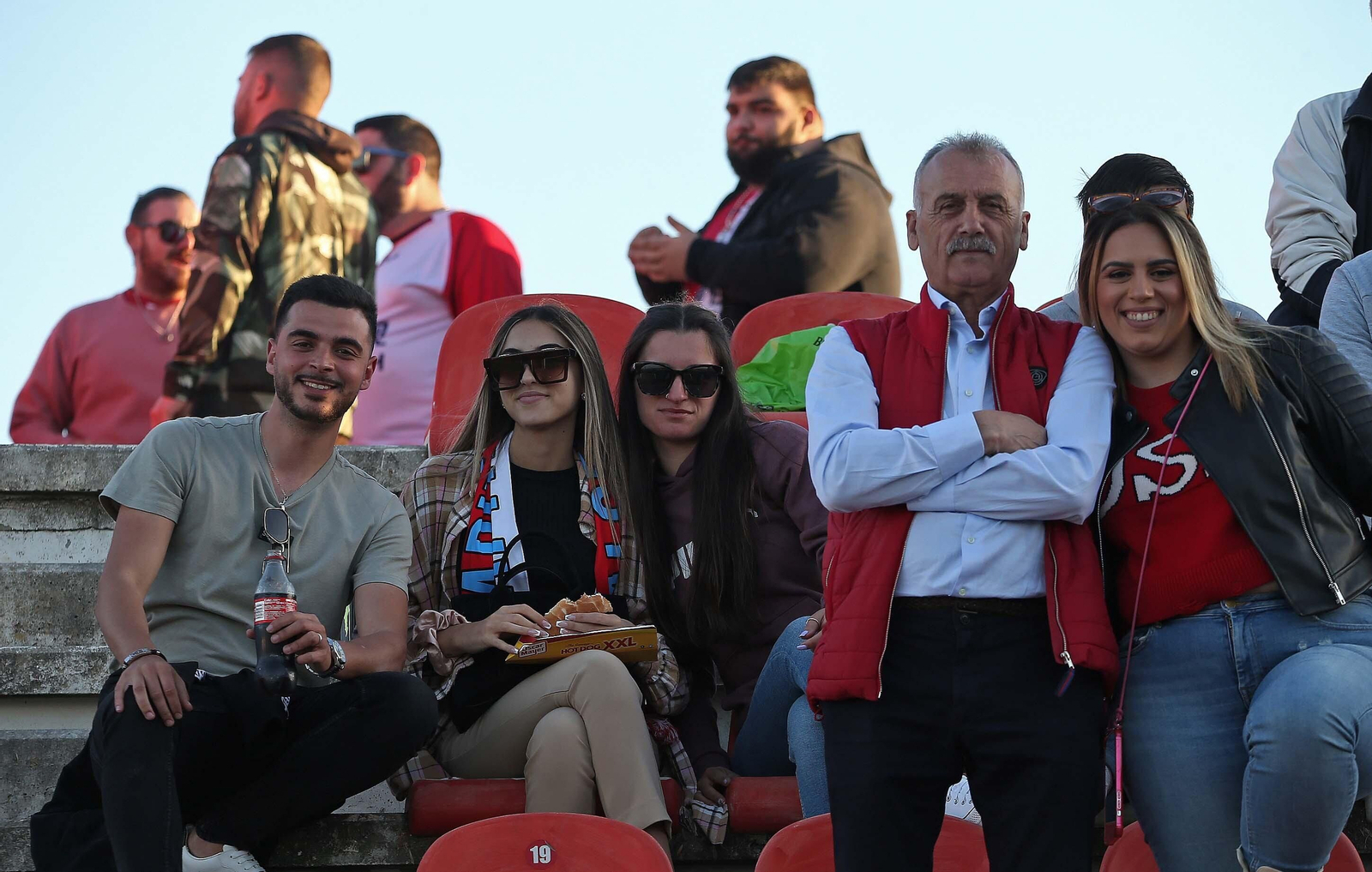 Fotos de la afición durante el Algeciras - Córdoba en el Nuevo Mirador