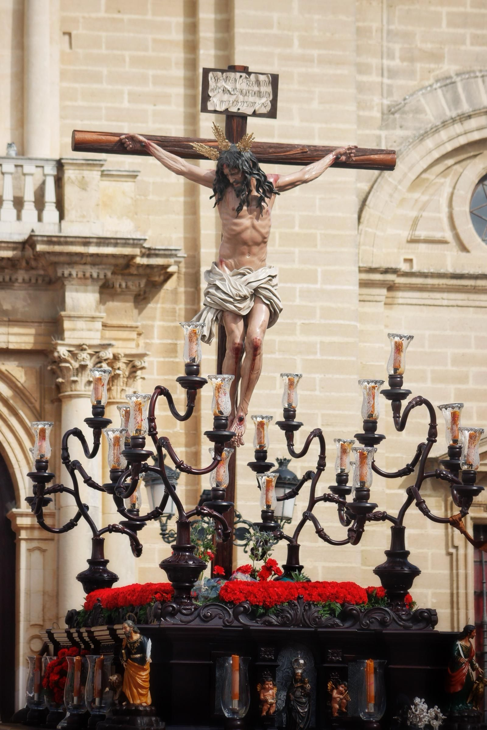 Imágenes de la salida del Perdón en la Semana Santa de Chiclana 2025