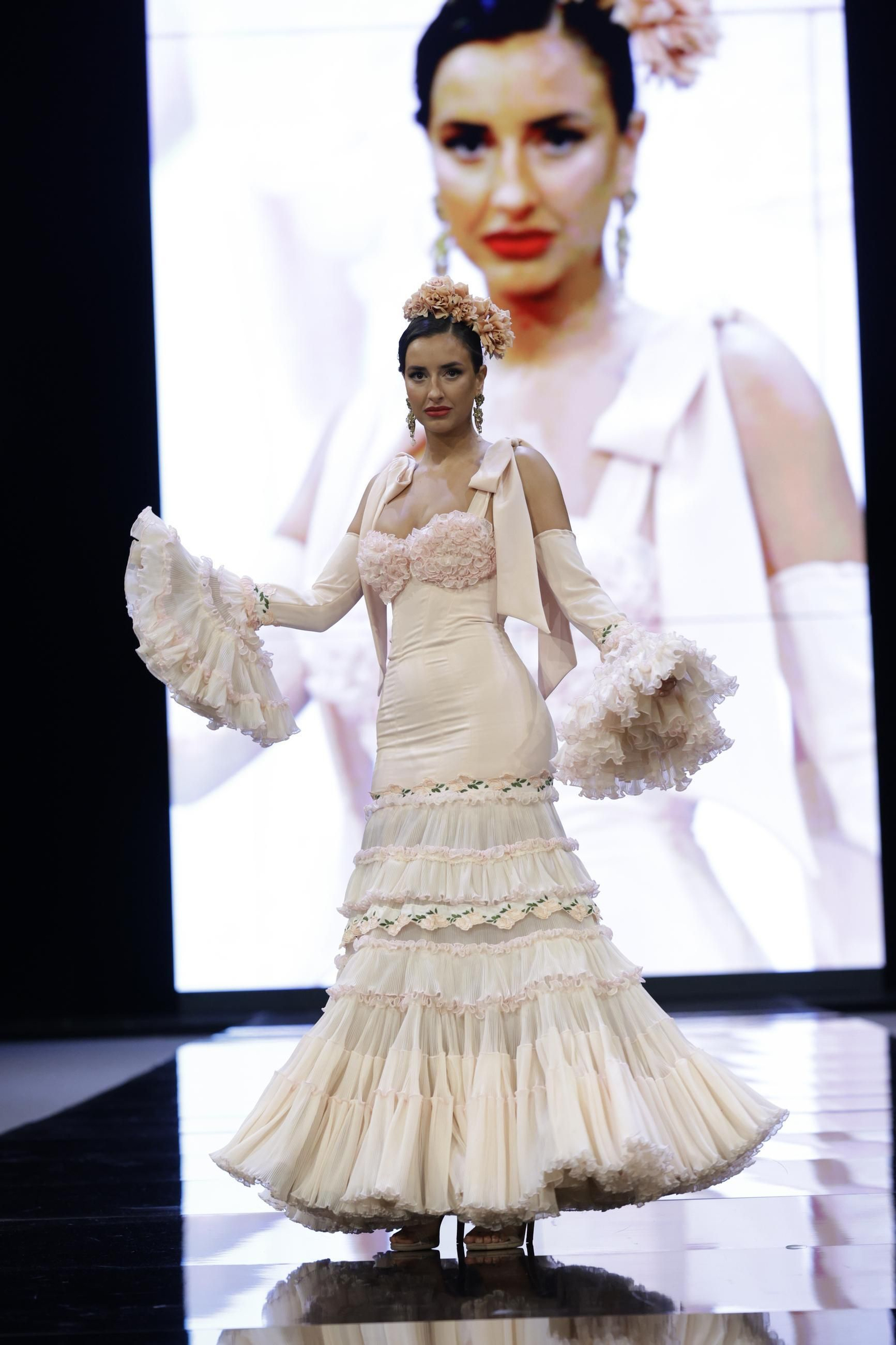 Desfile de Castrejón en SIMOF 2025, todas las fotos