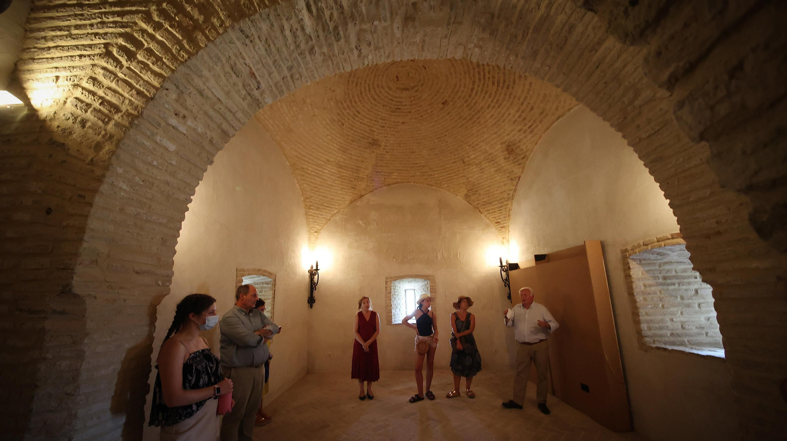 Así es por dentro y por fuera la Torre de Ponce de León en el Alcázar de Jerez