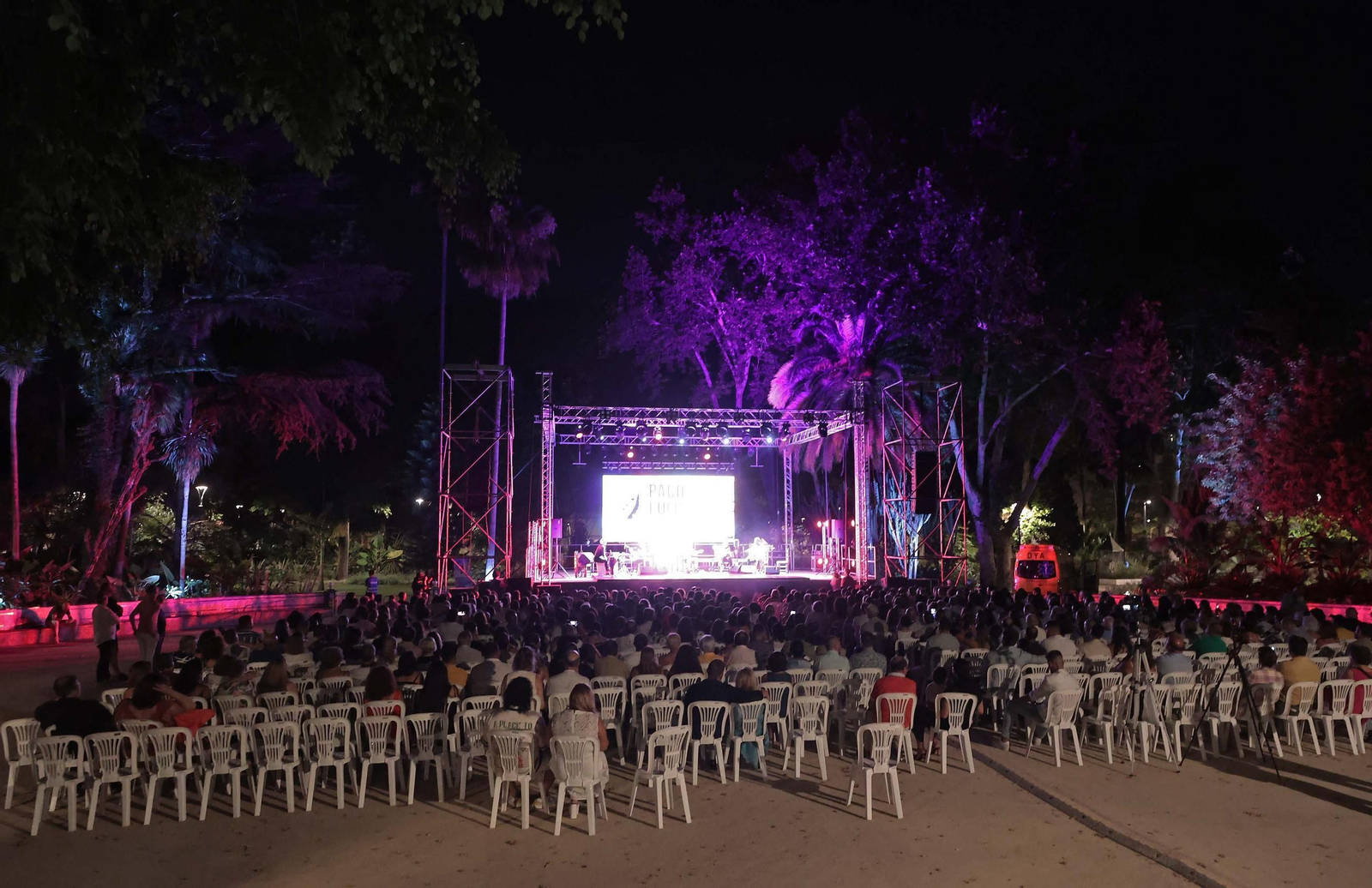 Fotos del concierto del sexteto flamenco en el Encuentro de Guitarra Paco de Lucía