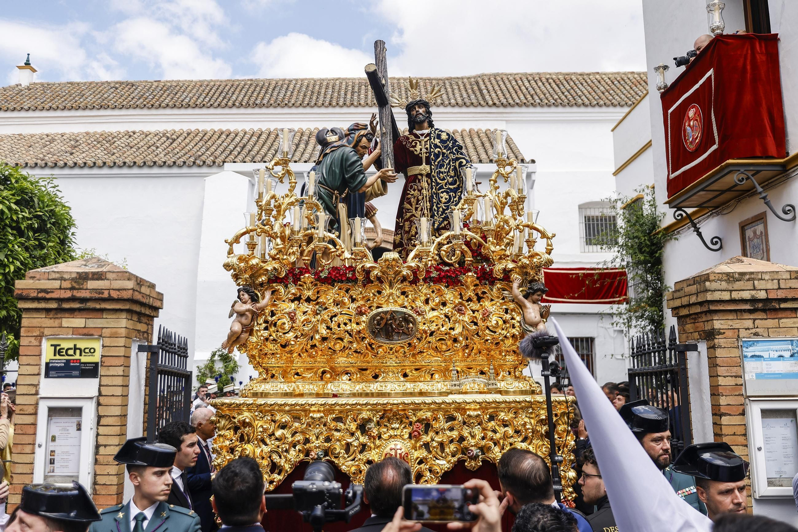 Las imágenes de la Hermandad de la Paz en la Semana Santa de Sevilla de 2025